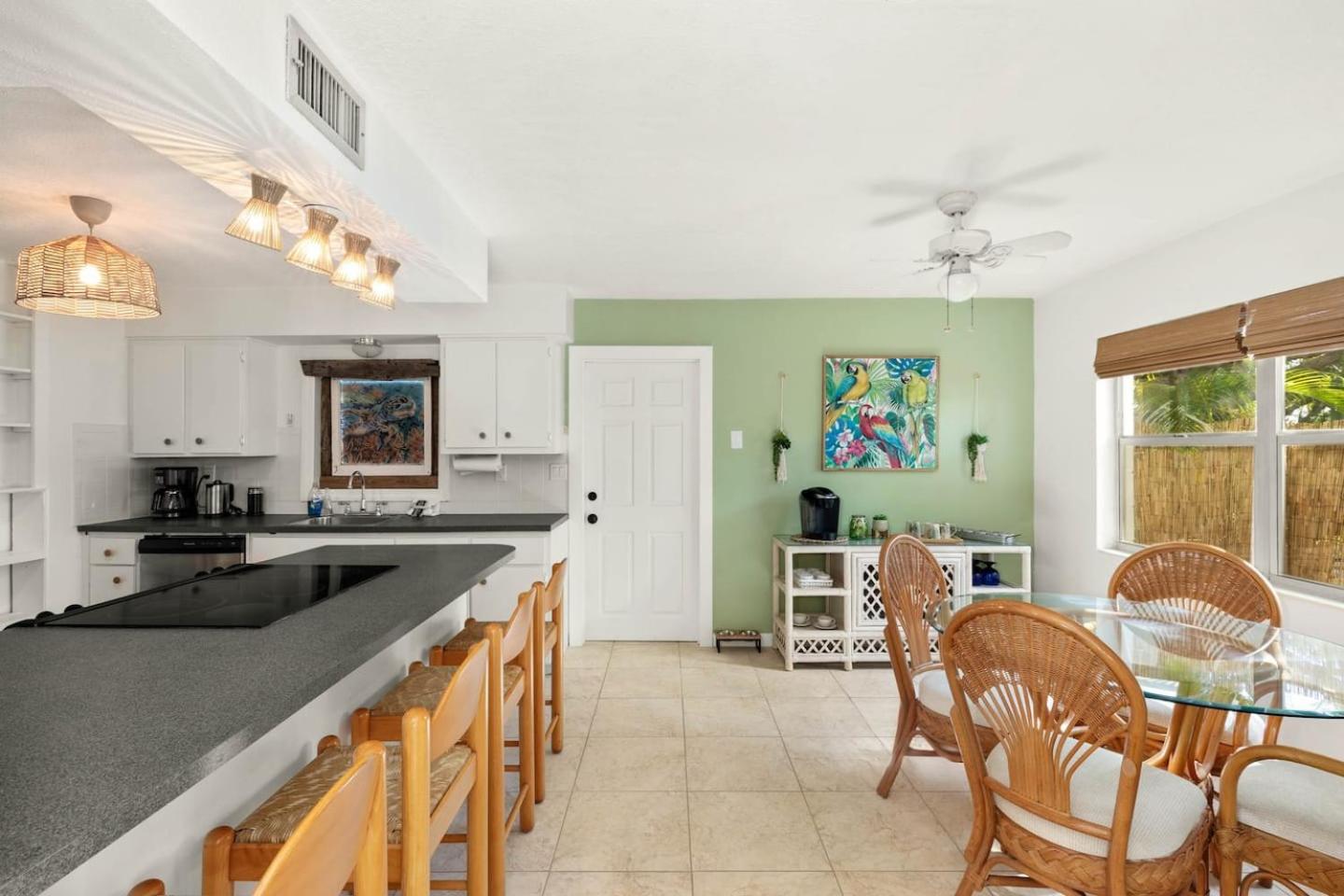 Two-Bedroom House photo 3