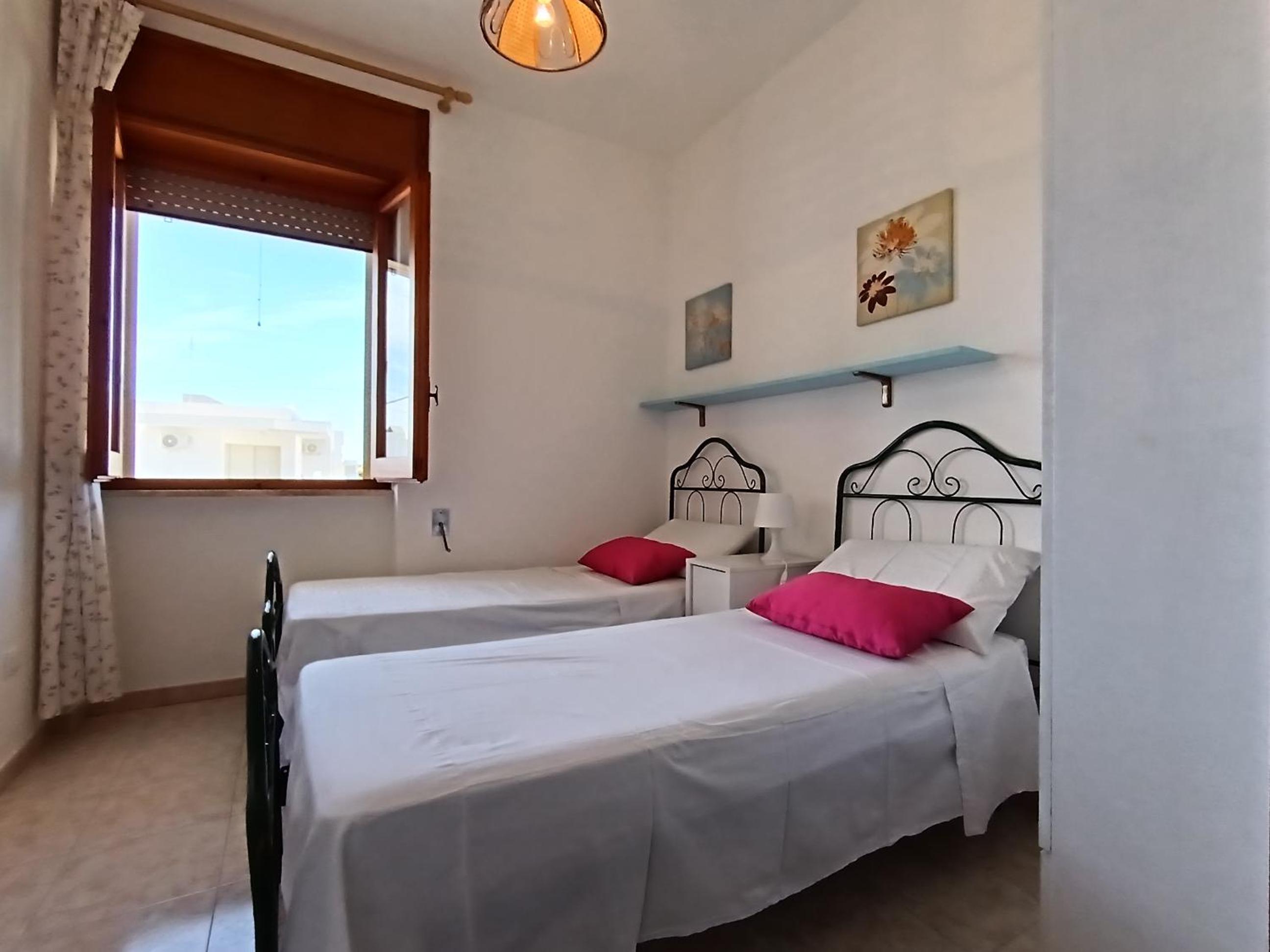 Three-Bedroom House photo 3