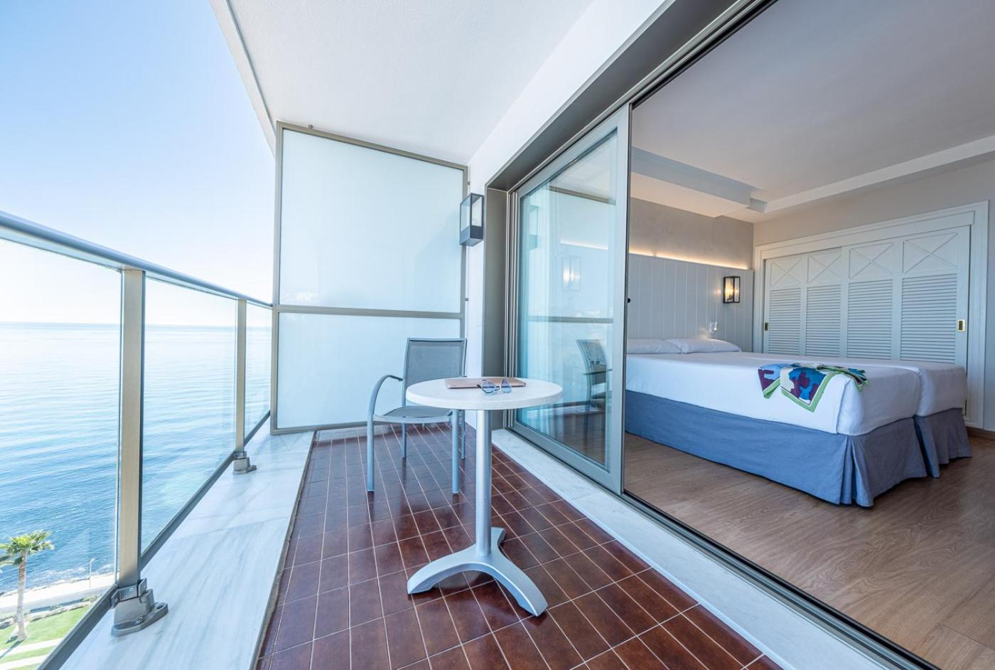Twin Room with Sea View - Photo 4