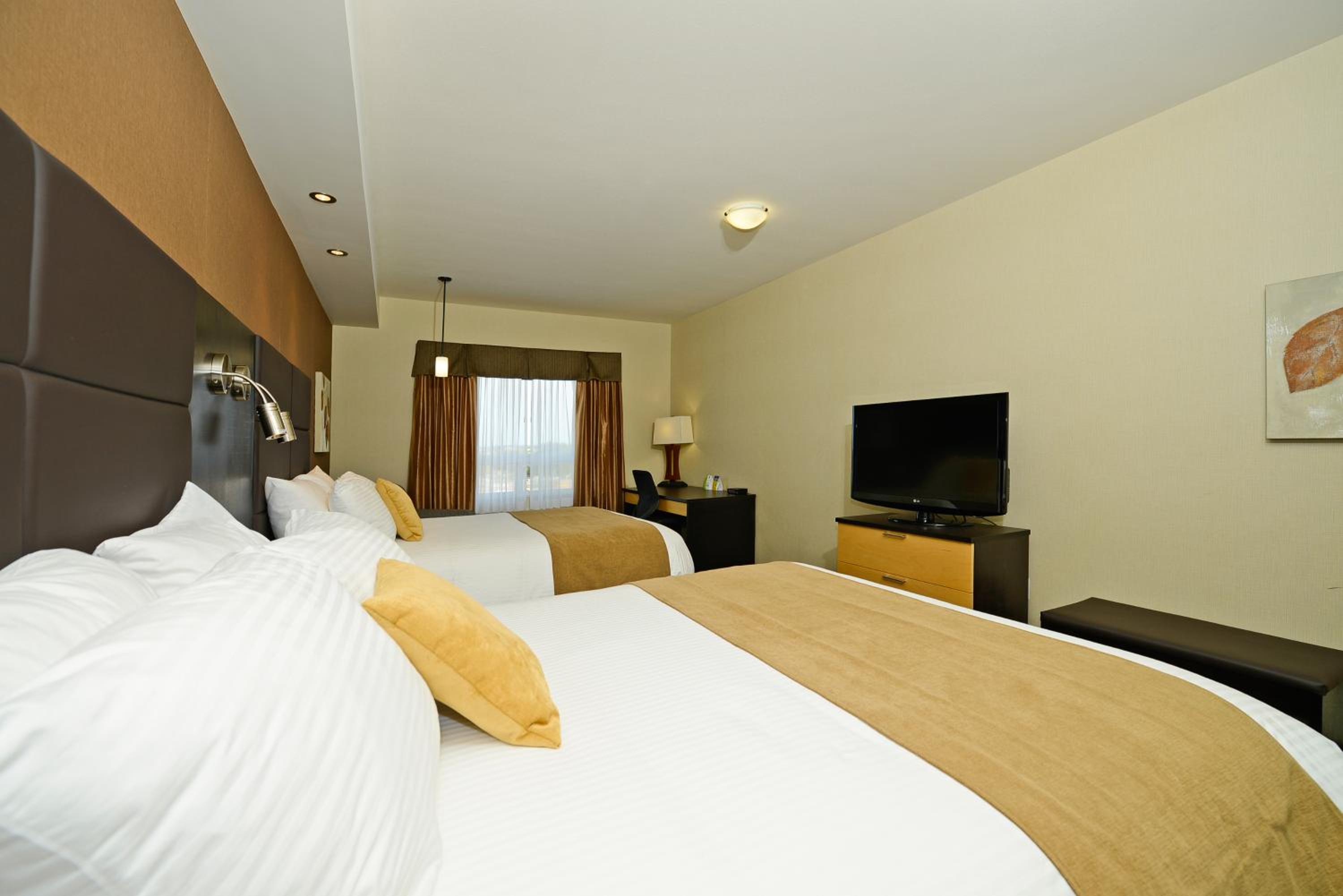 Large Queen Room with Two Queen Beds - Non-Smoking