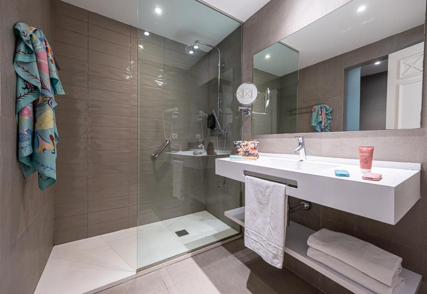 Double Room - Photo 4