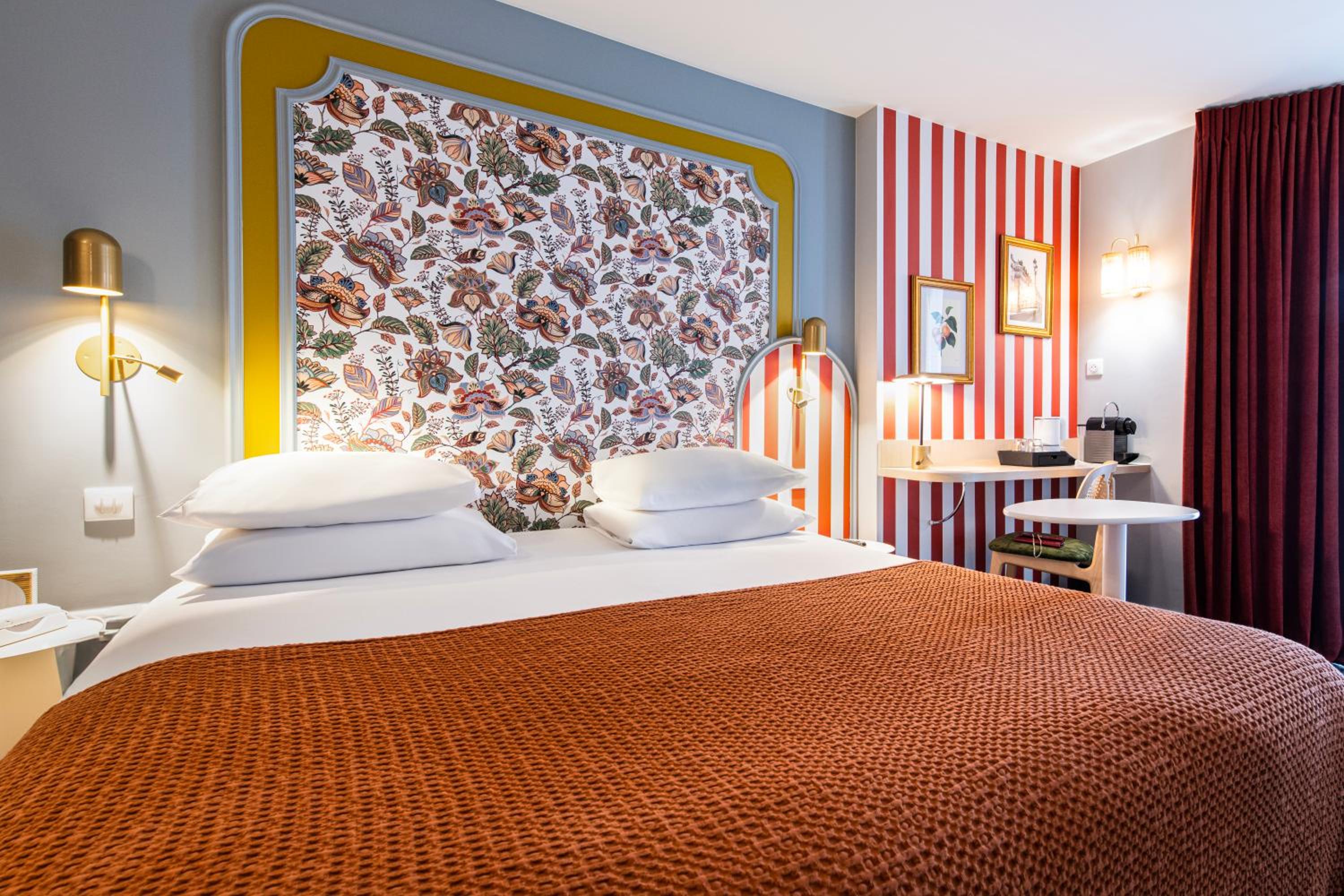 Privilege Double Room thumbnail 5
