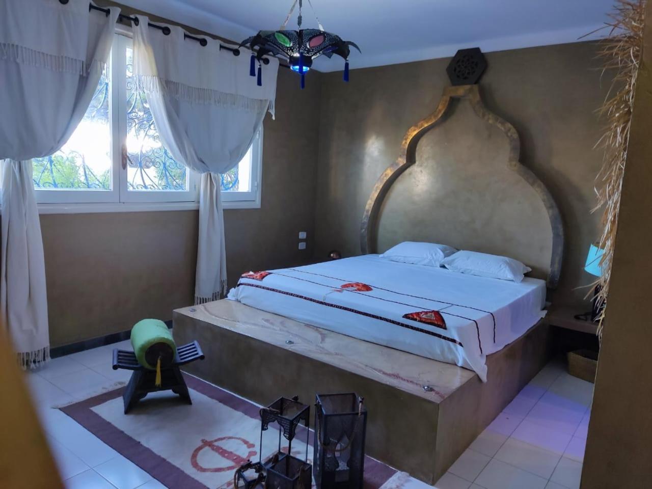Deluxe King Room photo 1