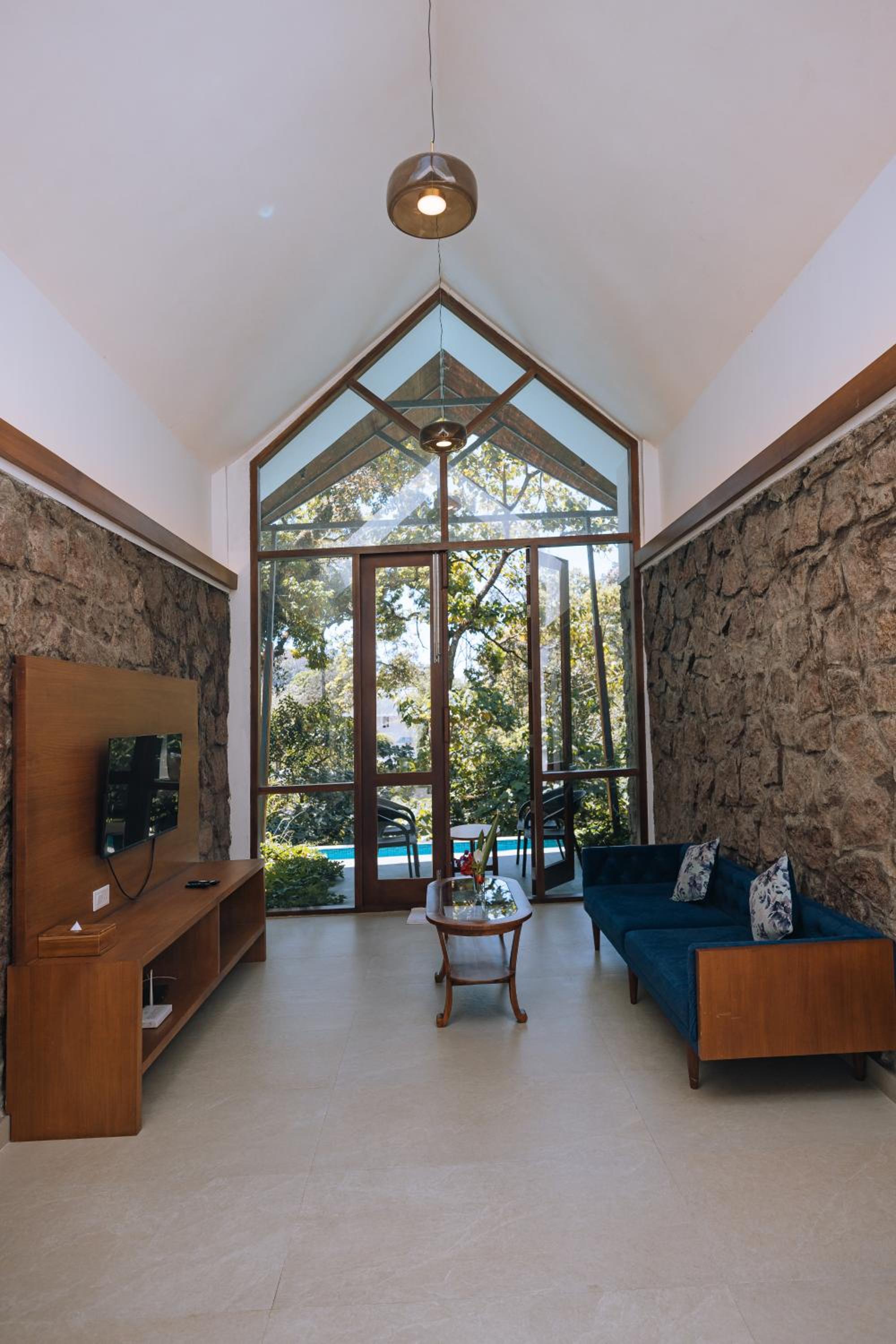 Villa with Private Pool - Photo 24