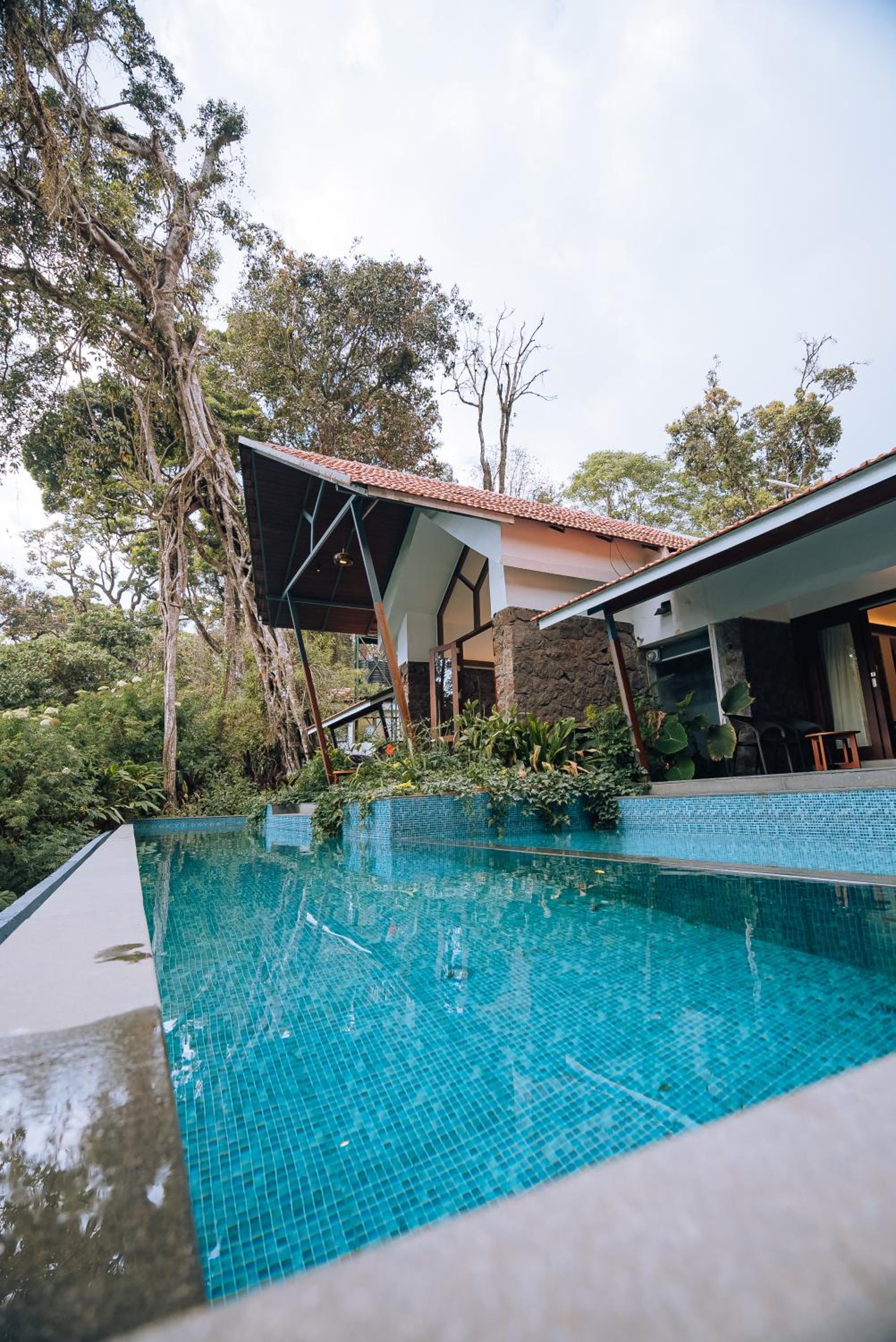 Villa with Private Pool - Photo 10