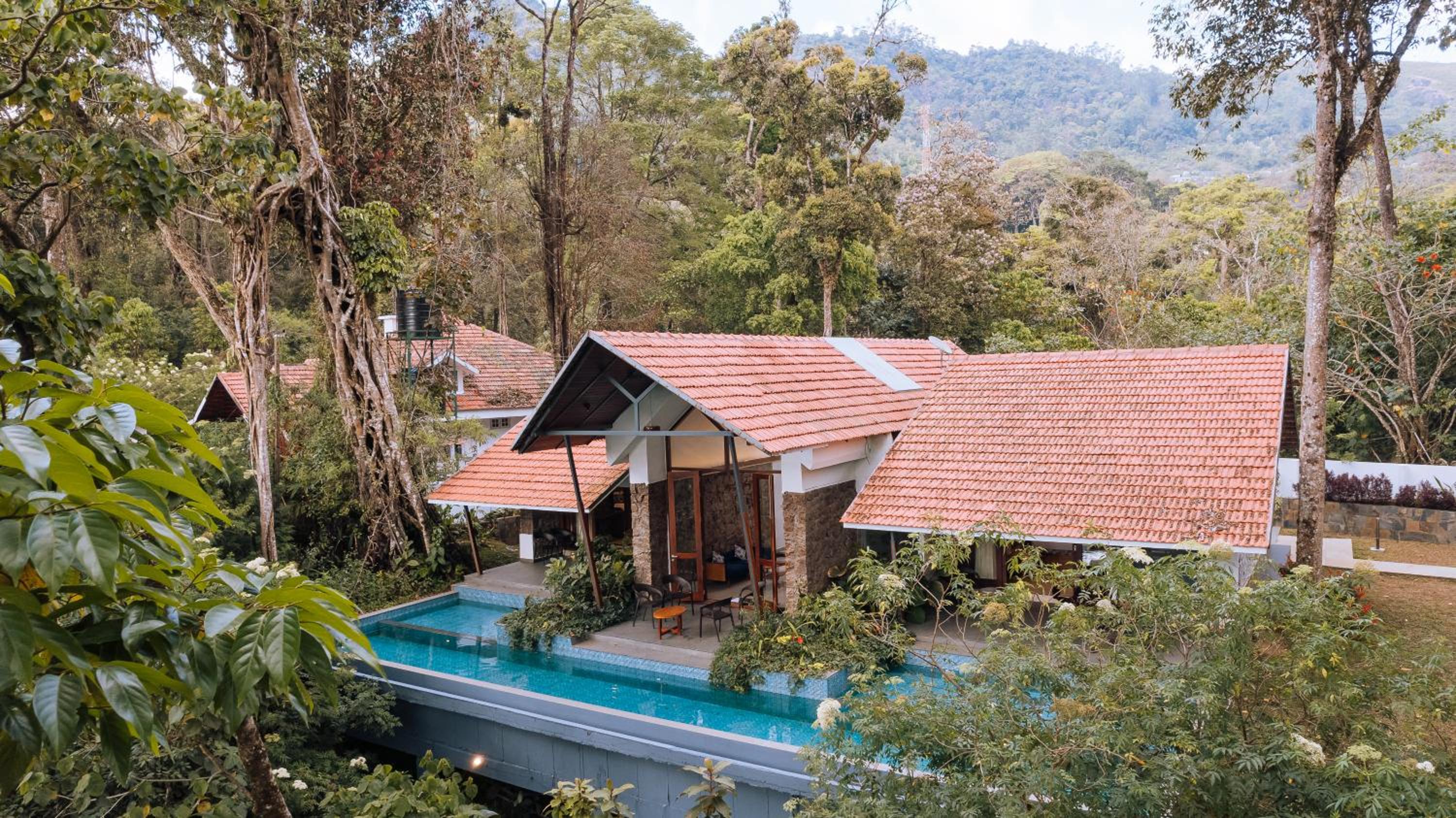 Villa with Private Pool - Photo 30