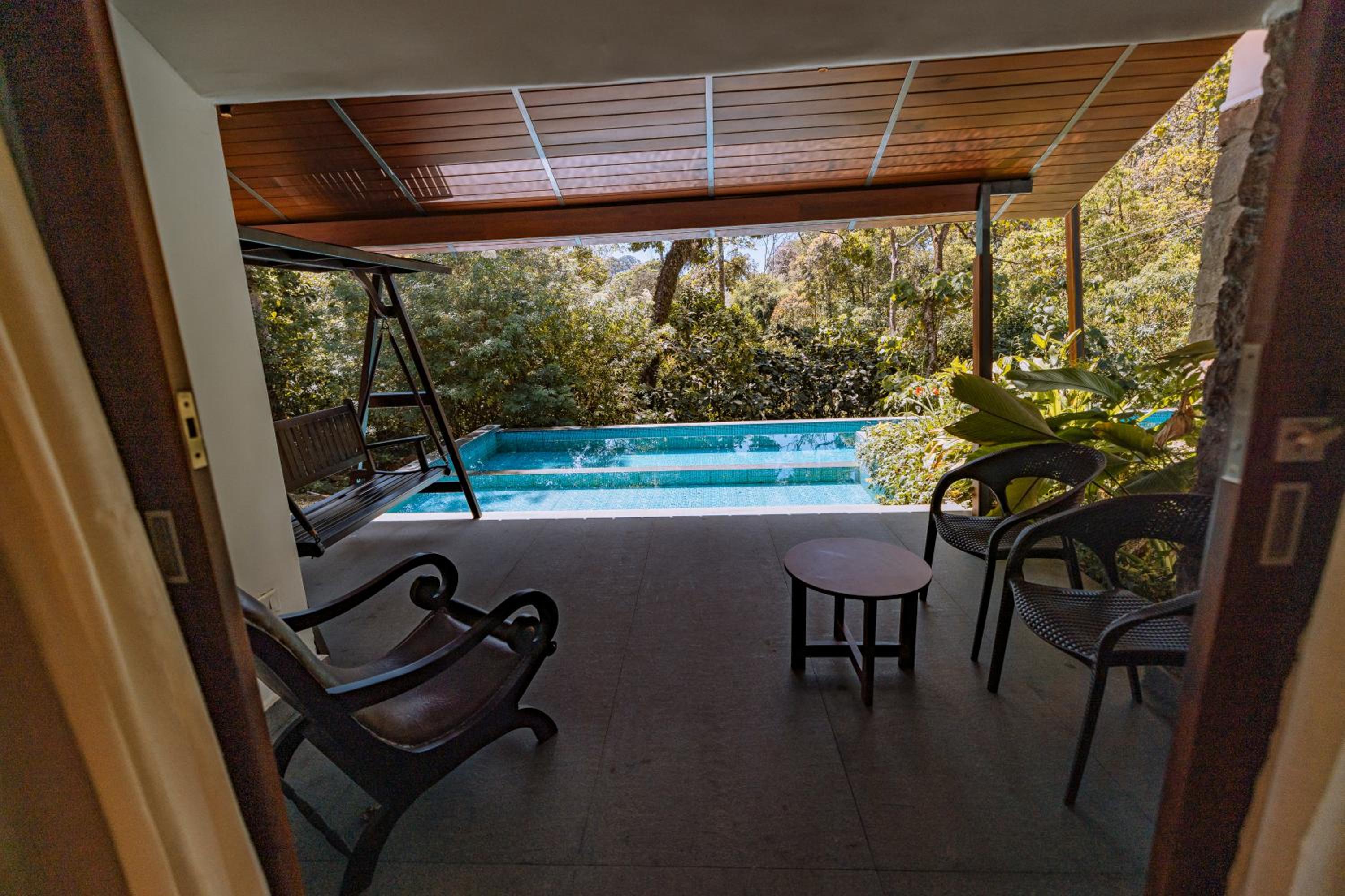 Villa with Private Pool - Photo 2