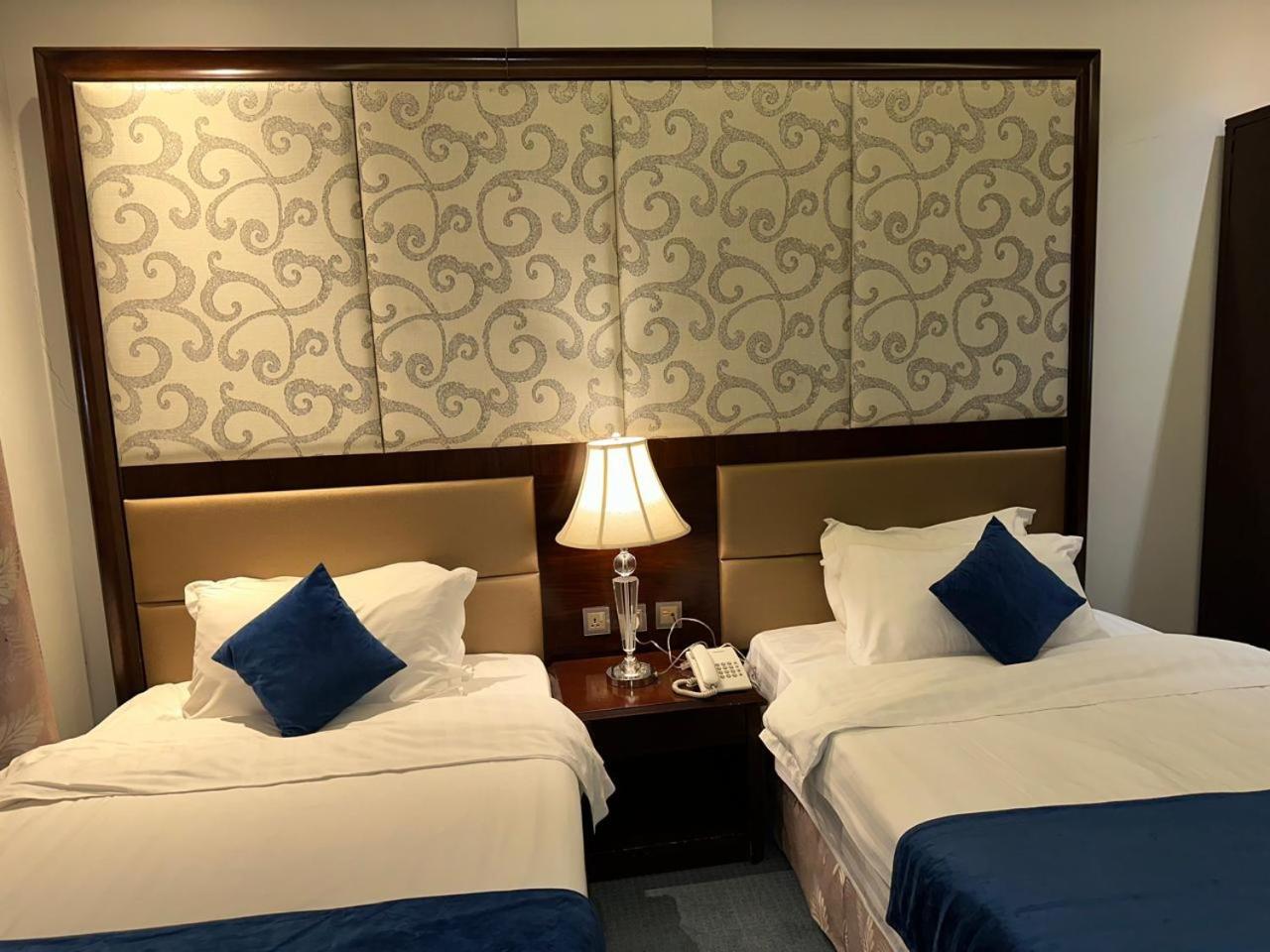 Double Room with Private Bathroom - Photo 5