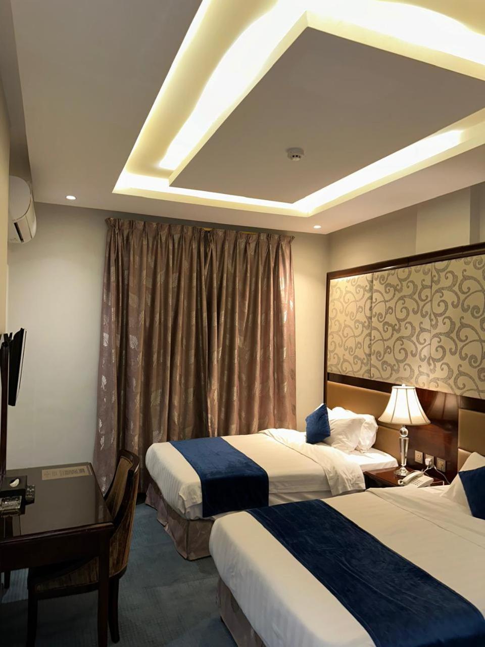 Double Room with Private Bathroom - Photo 4