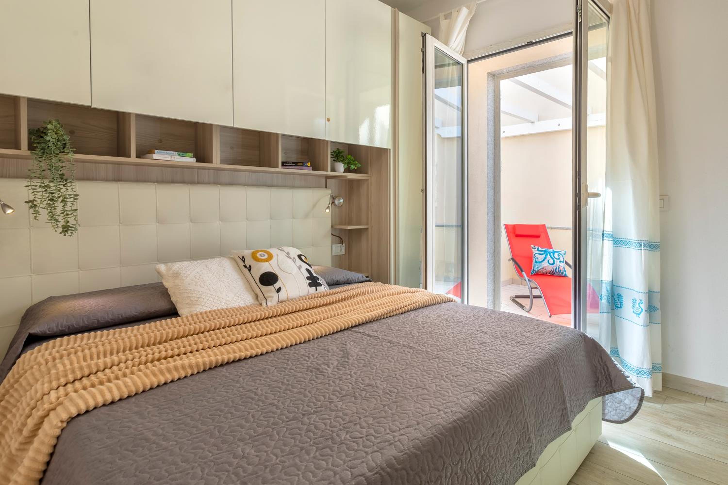 Apartment with Terrace
