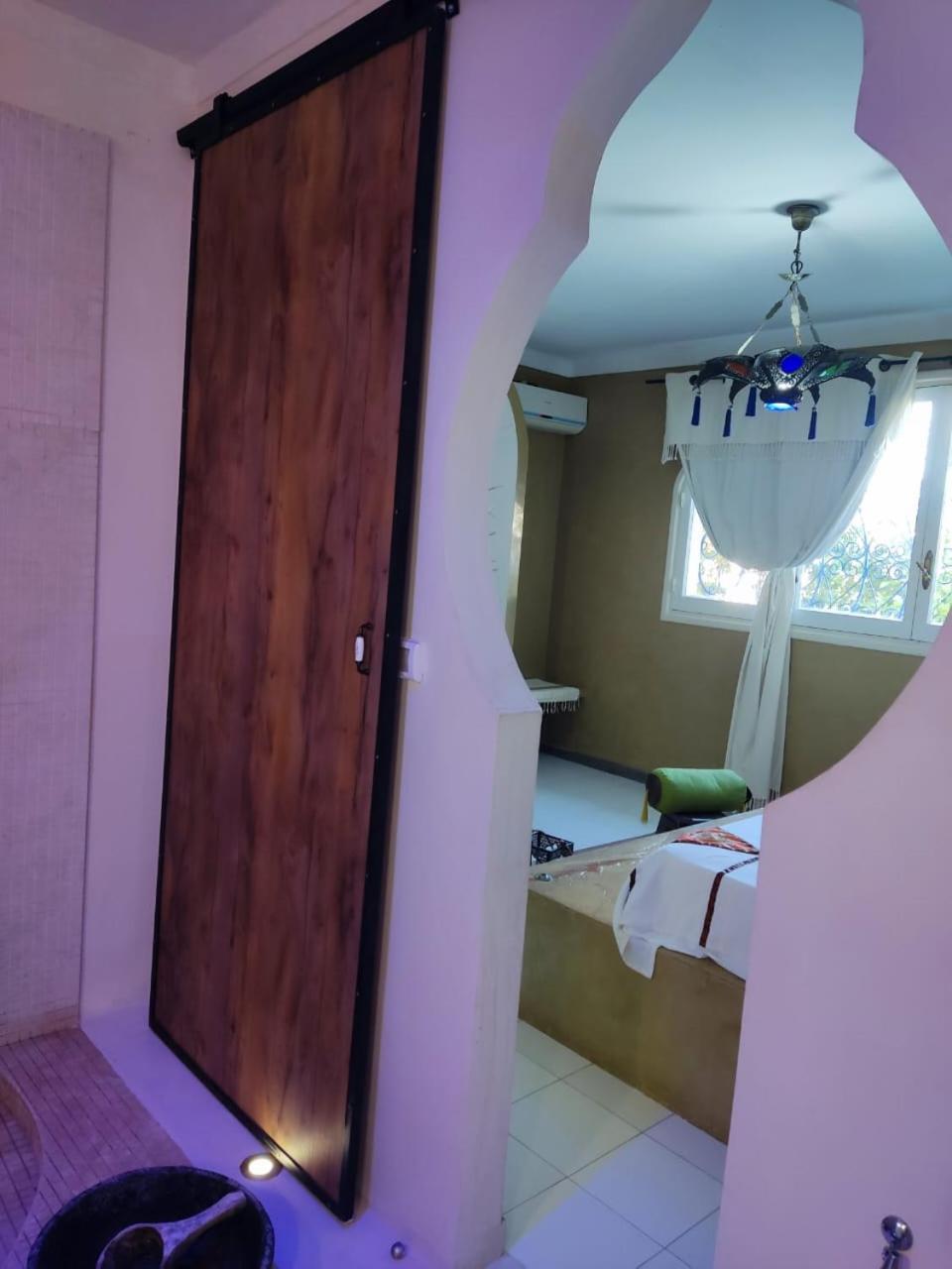 Deluxe King Room photo 3