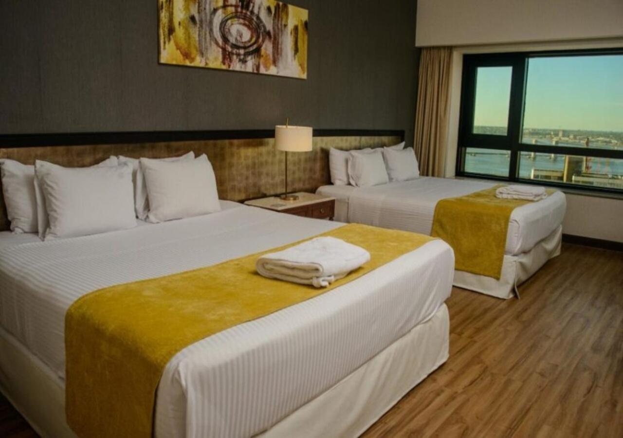 King Room with Two King Beds - Photo 5