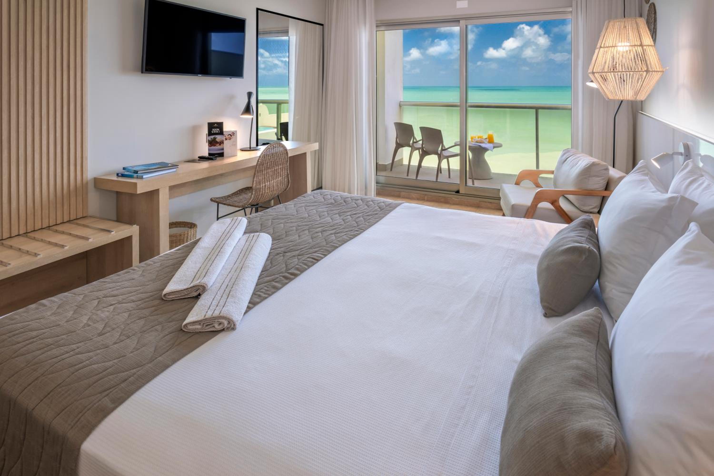 Family Prime Apartment with Front Sea View thumbnail 6