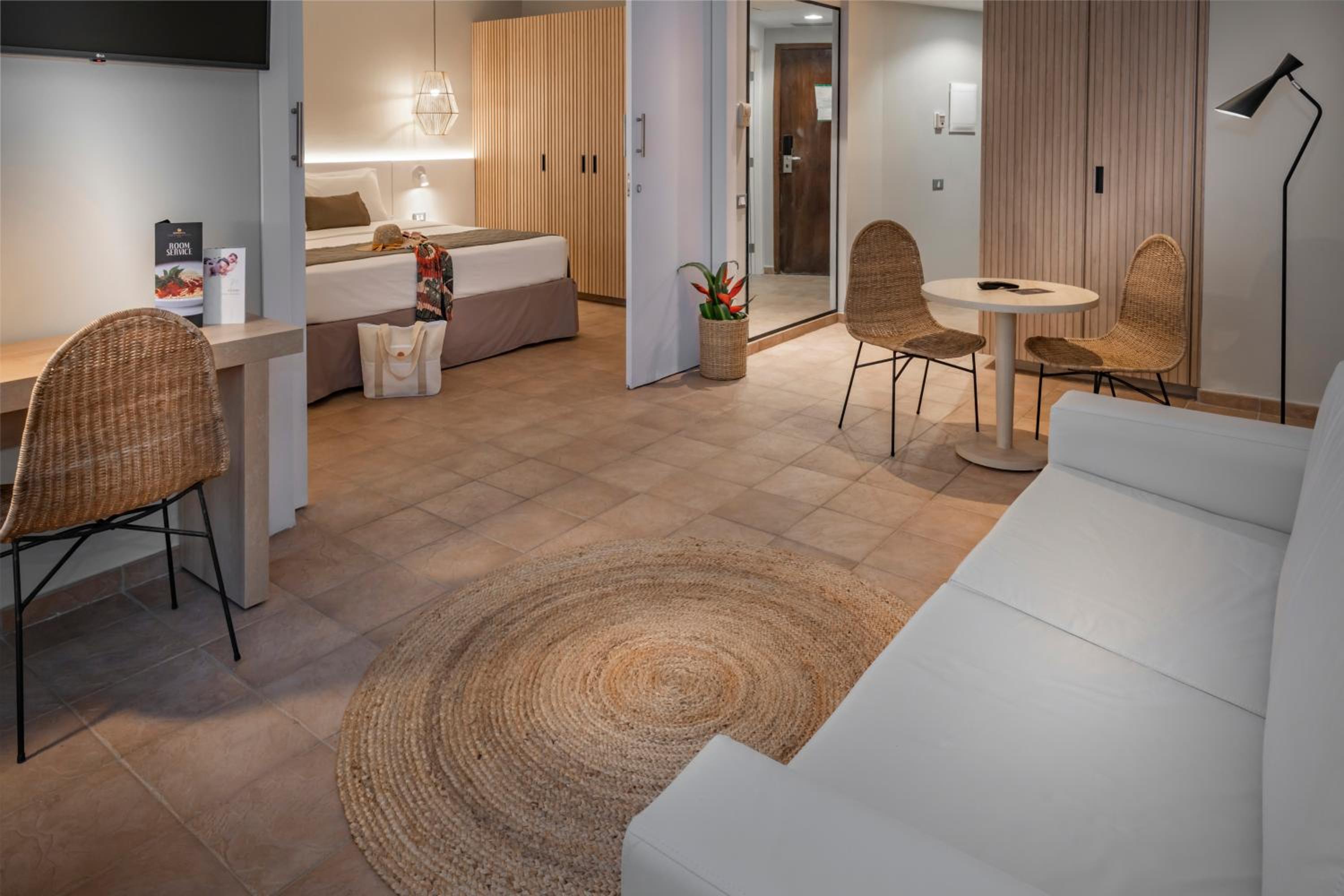 Prime Junior Suite with Side Sea View