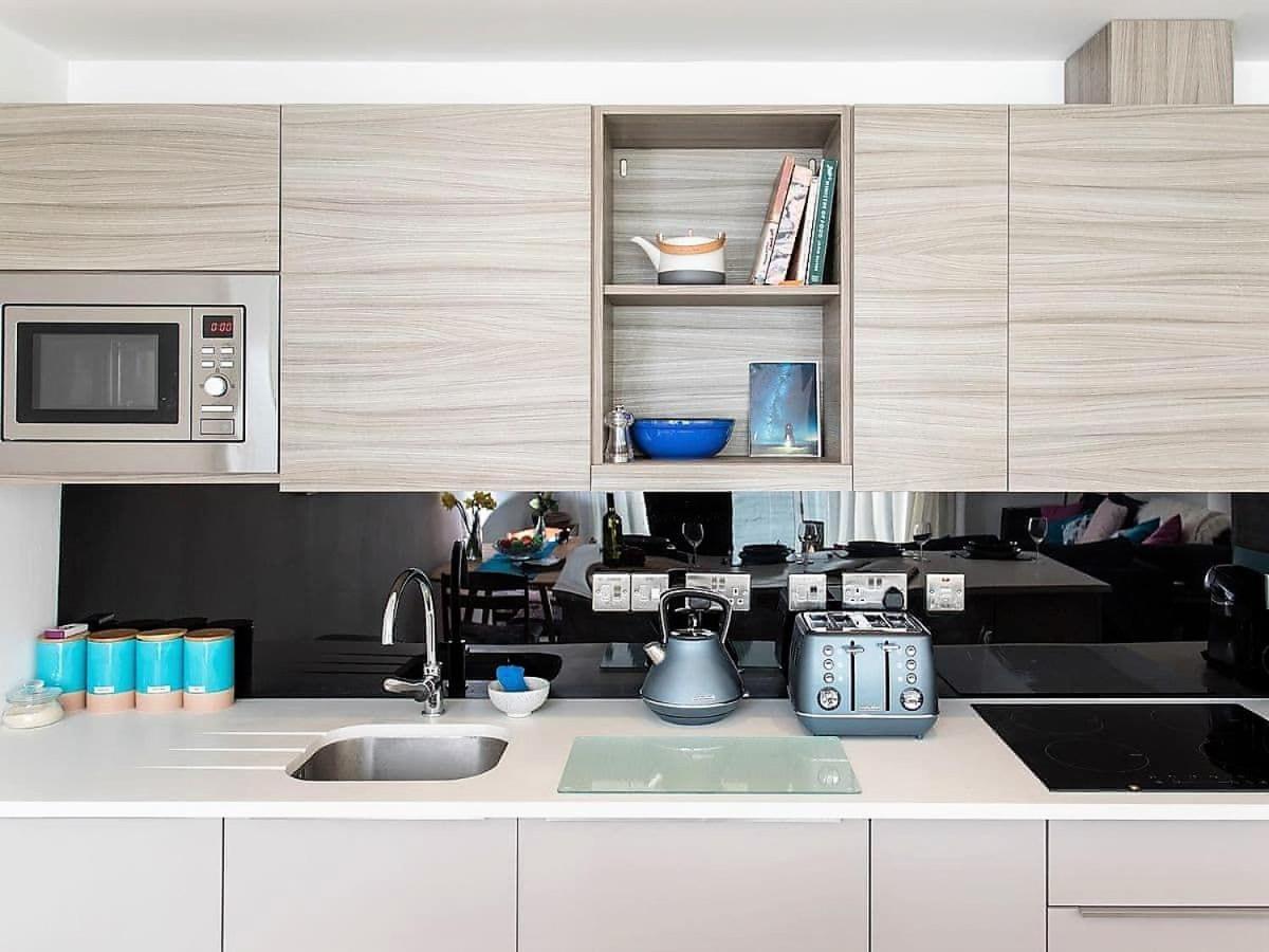 Three-Bedroom Apartment - Photo 3