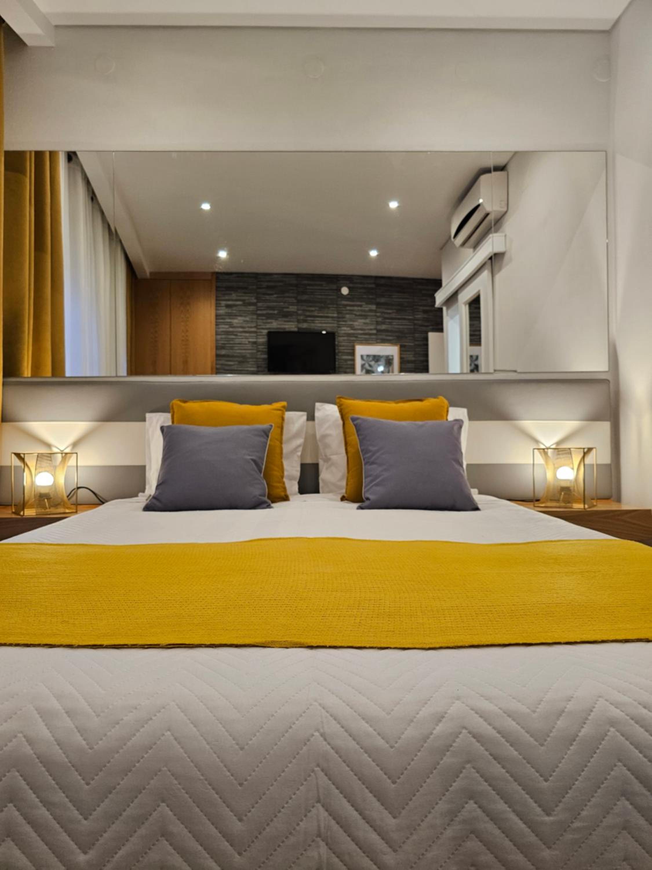 Three-Bedroom House - Photo 32