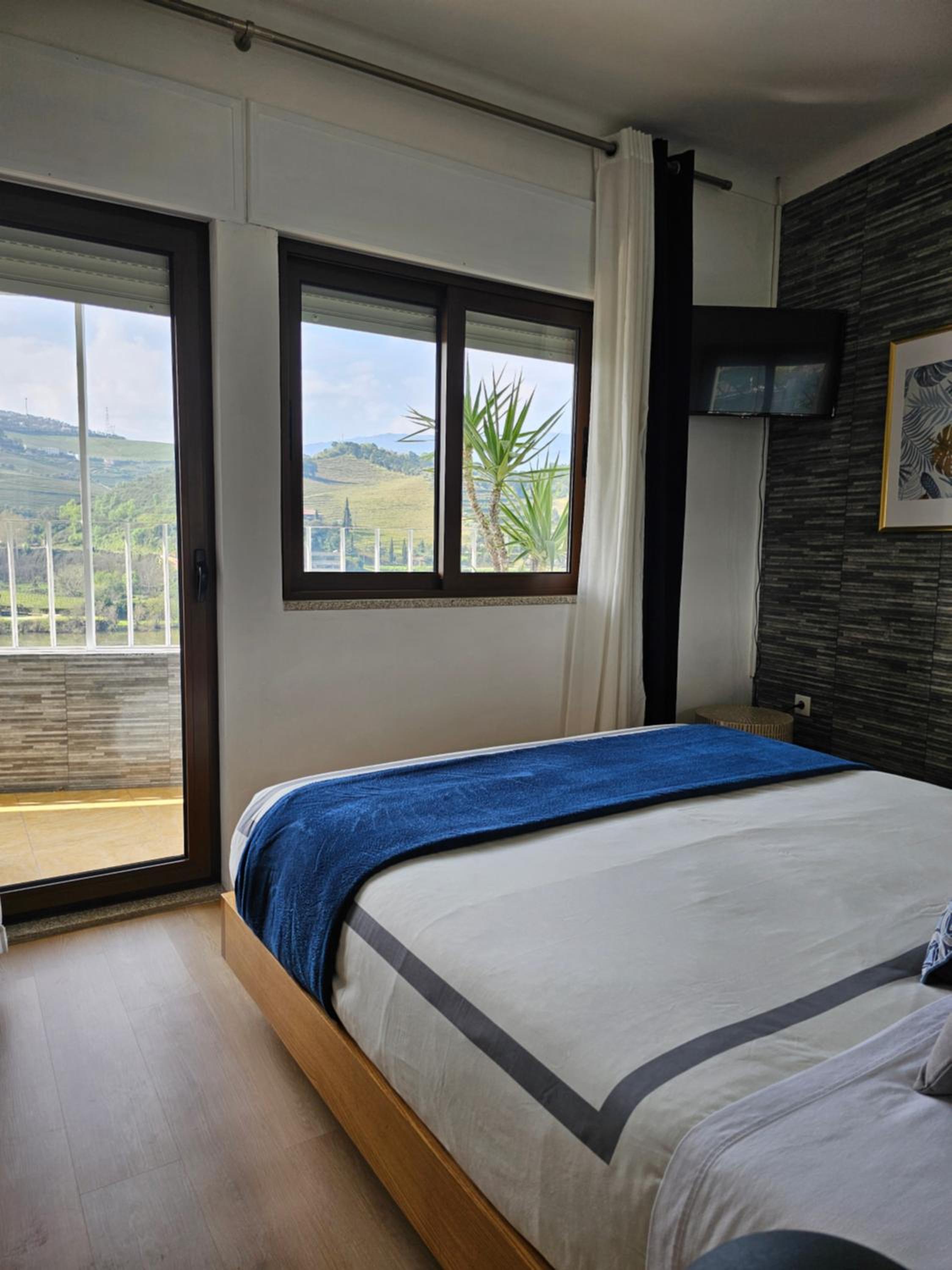 Three-Bedroom House - Photo 18