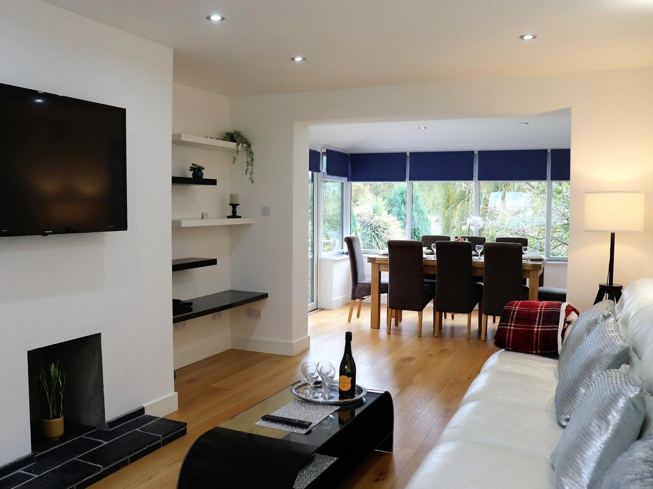 Four-Bedroom House photo 1