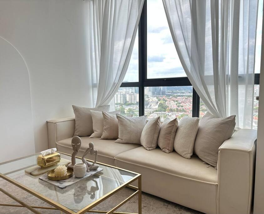 Studio Apartment photo 1