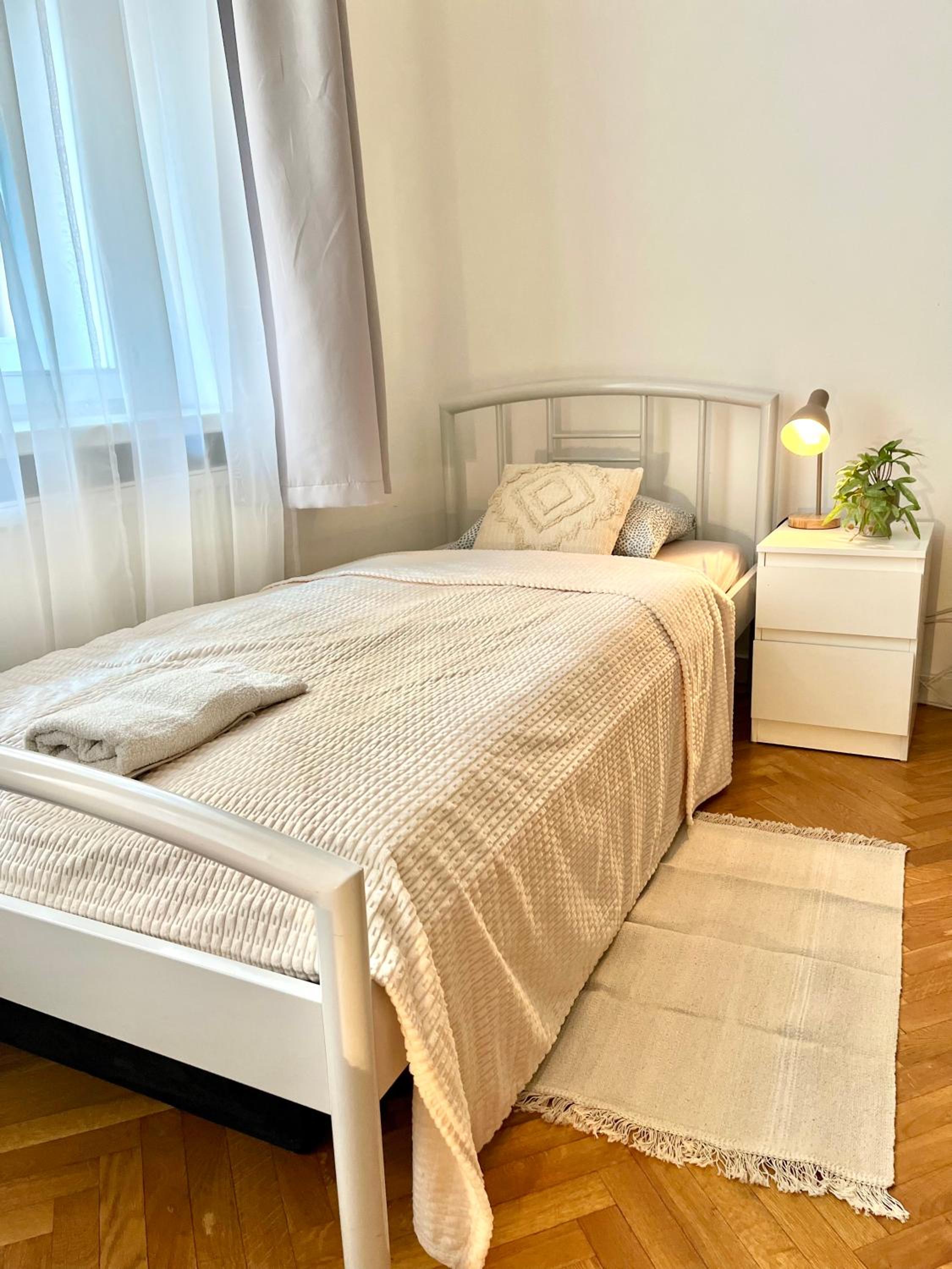 Apartment - Photo 12