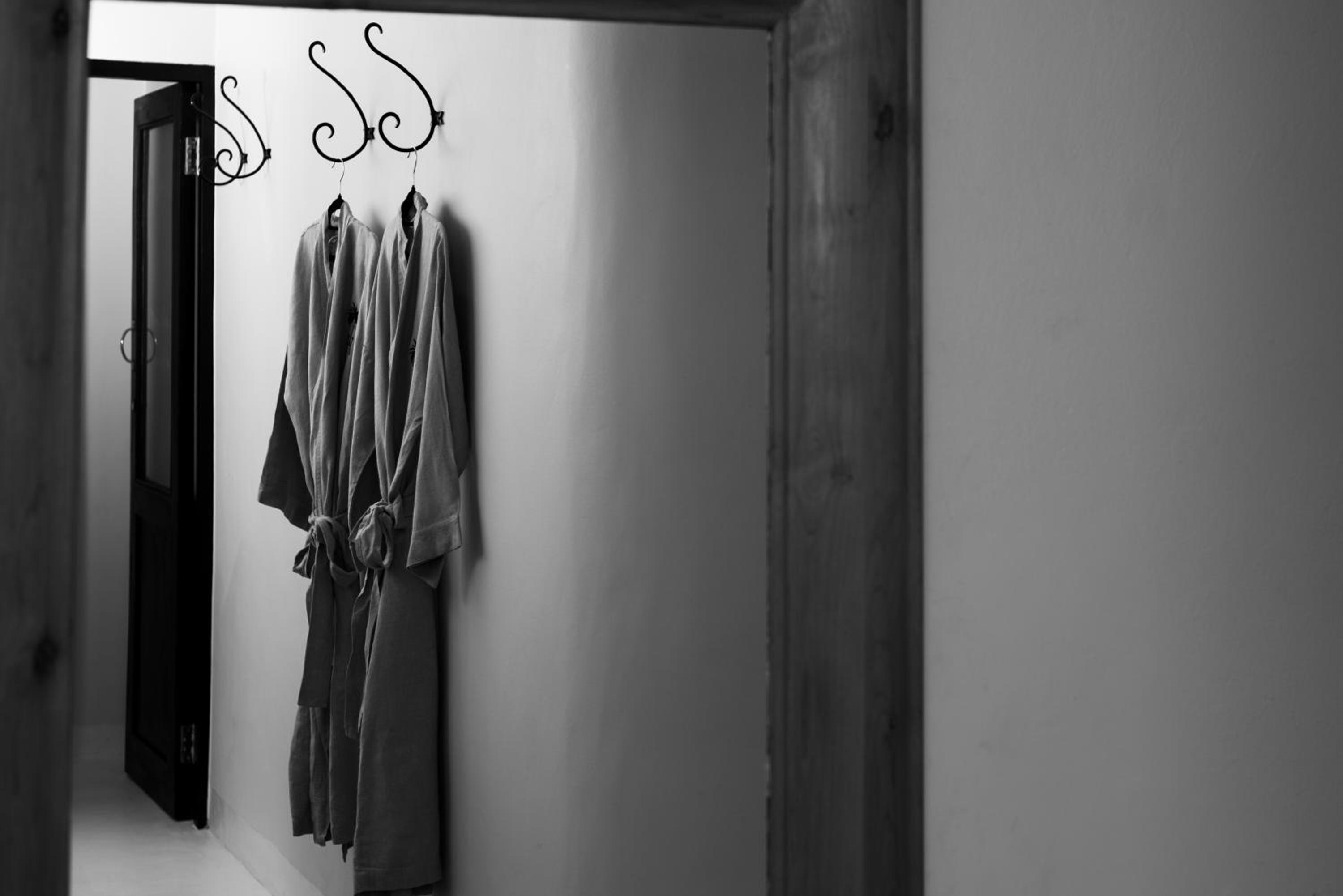 Standard Twin Room - Photo 7
