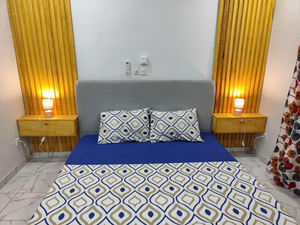 One-Bedroom Apartment photo 2