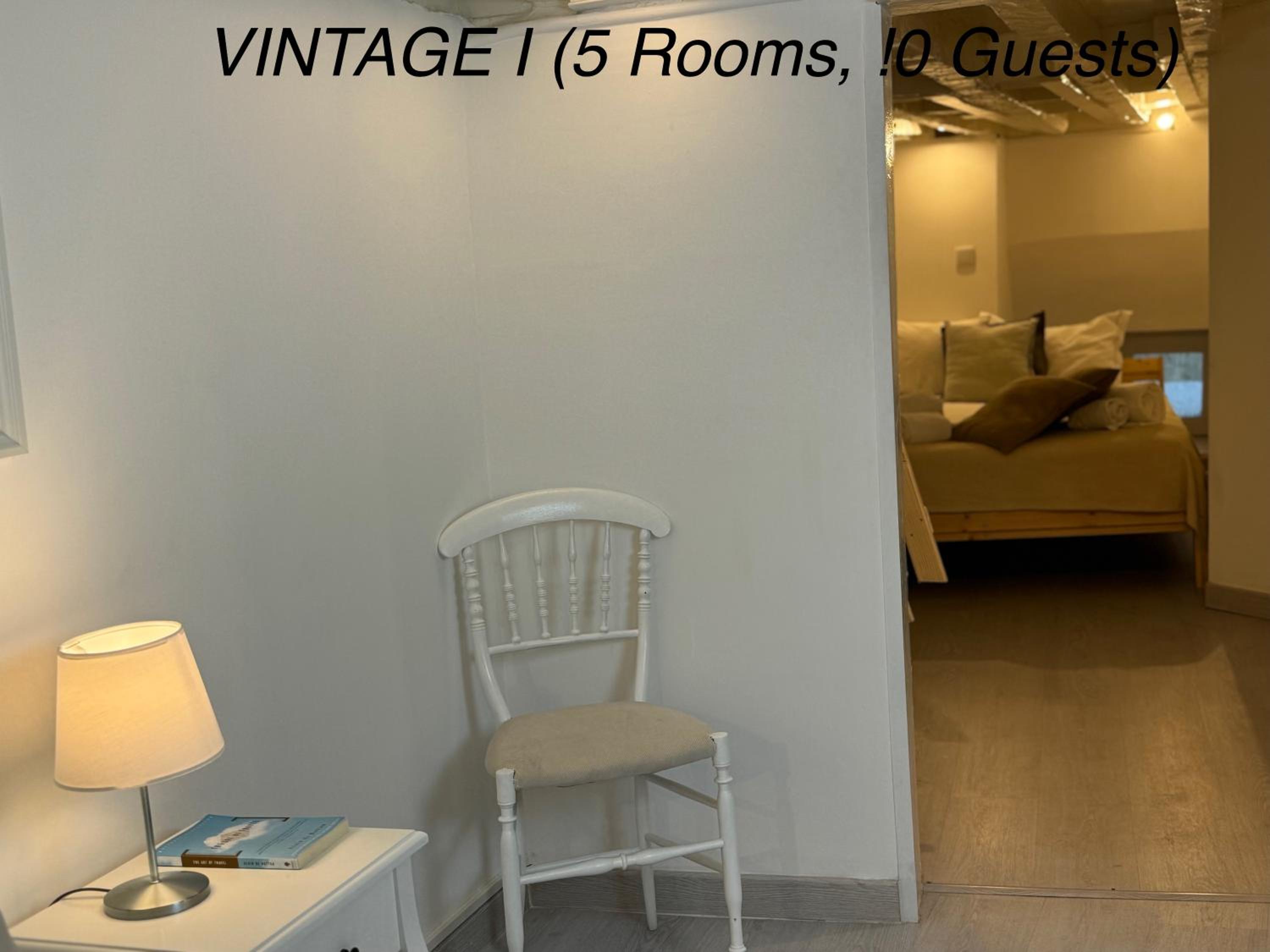 Apartment - Split Level - Photo 3