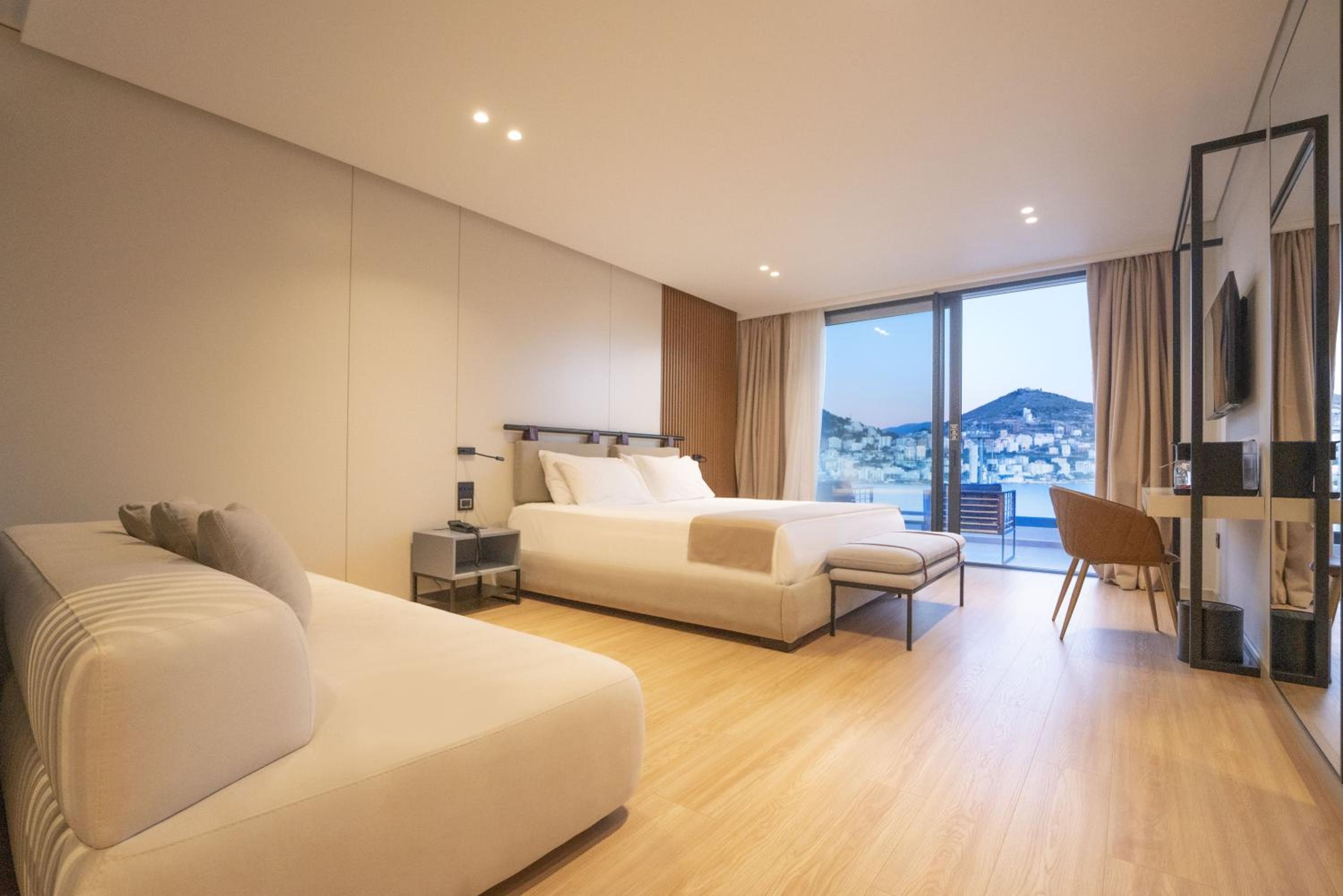 Junior Suite with Sea View