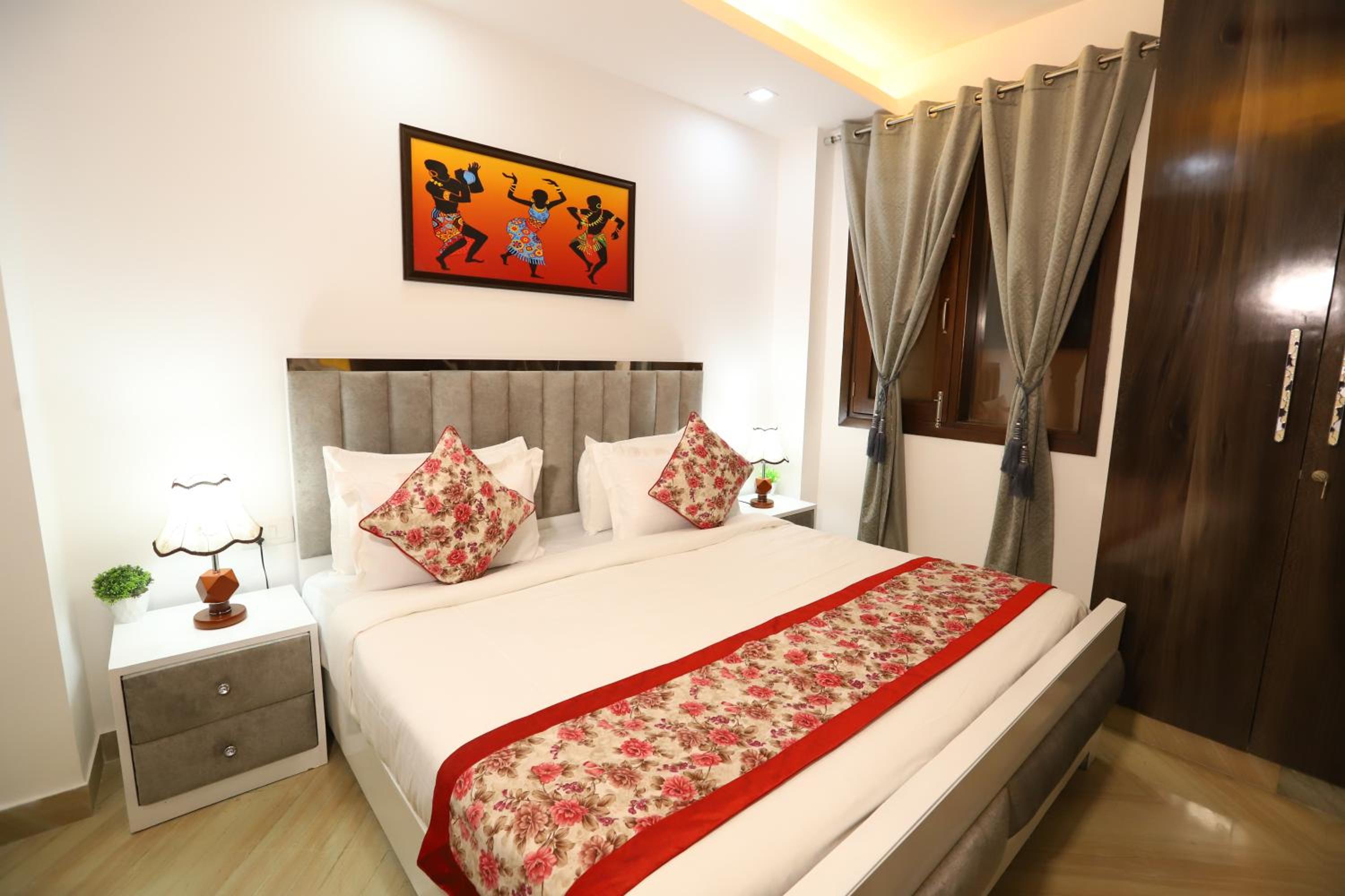 Deluxe Room - Photo 2