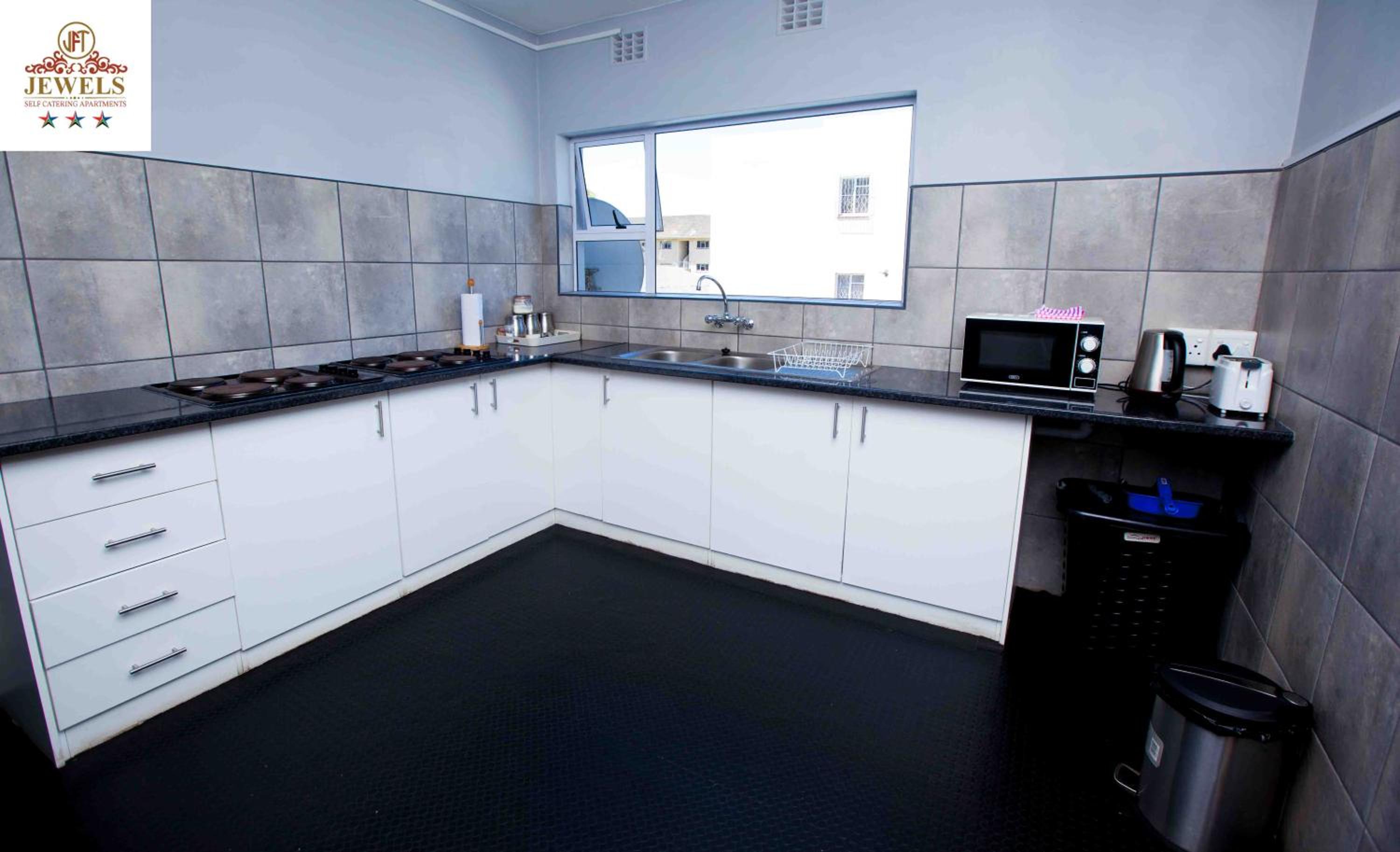 Apartment - Split Level - Photo 9