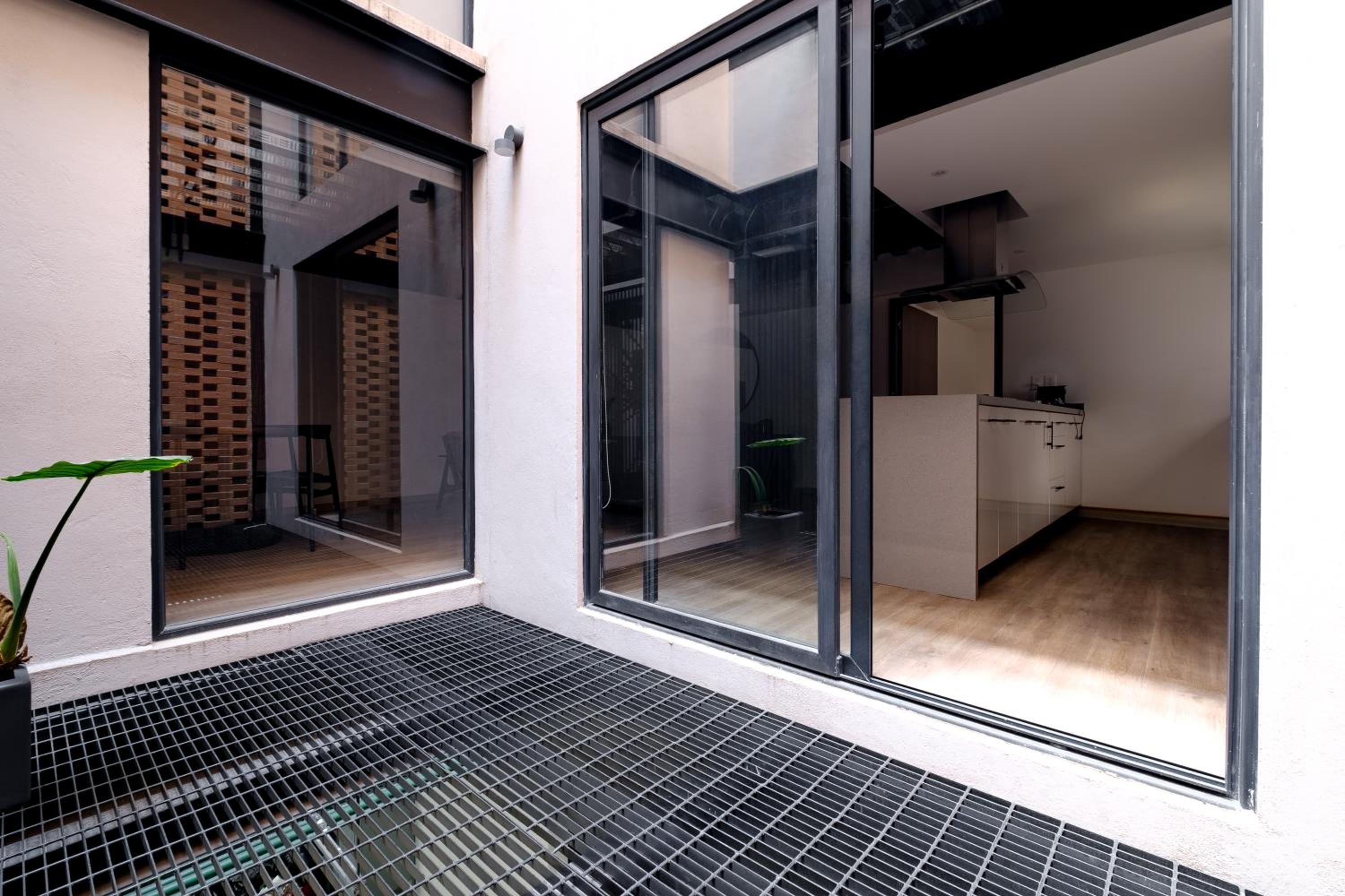 One-Bedroom Apartment - Photo 15