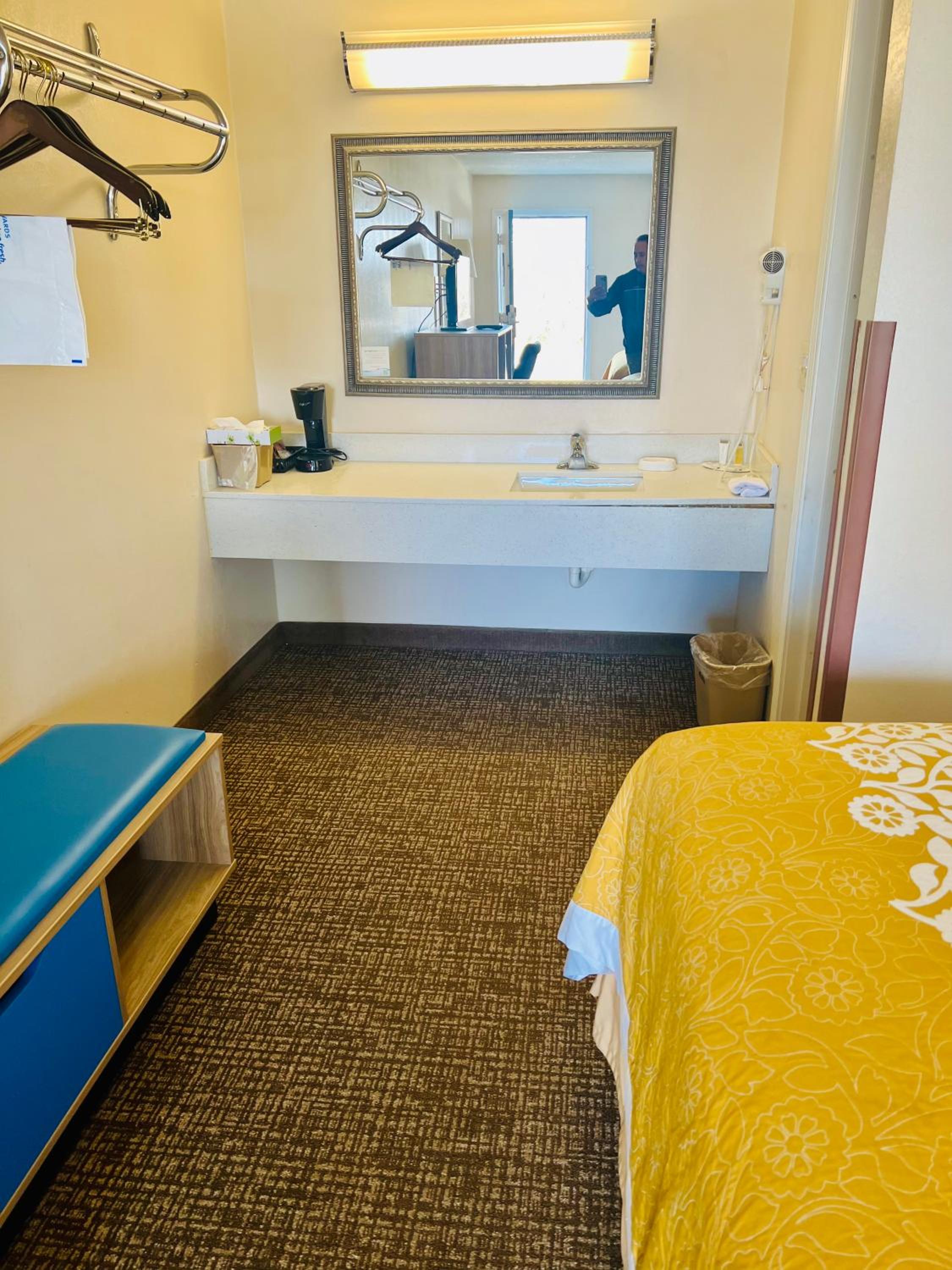 Queen Room with Two Queen Beds - Non-Smoking - Photo 1