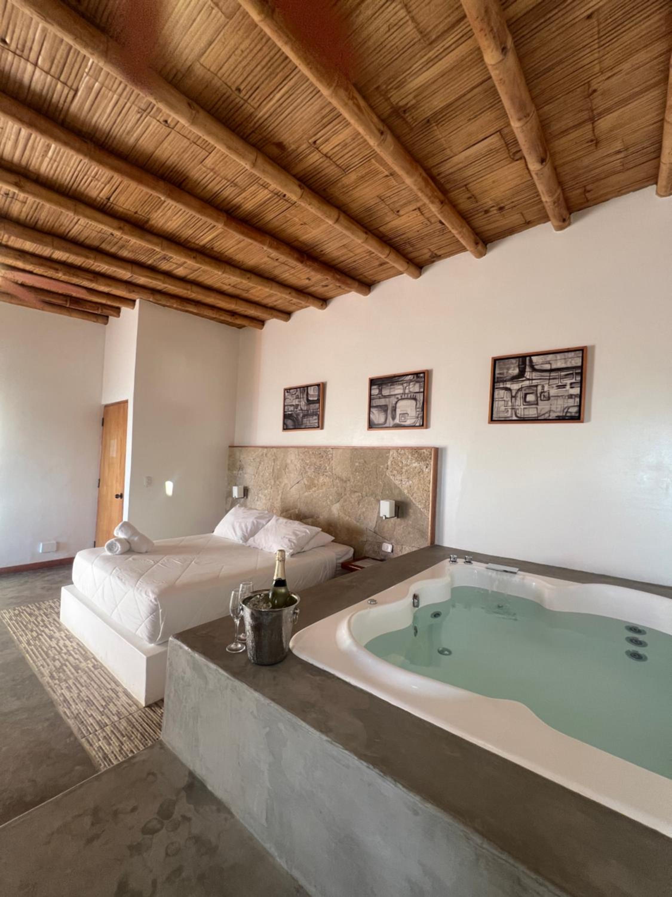 Deluxe Double Room with Sea View photo 2