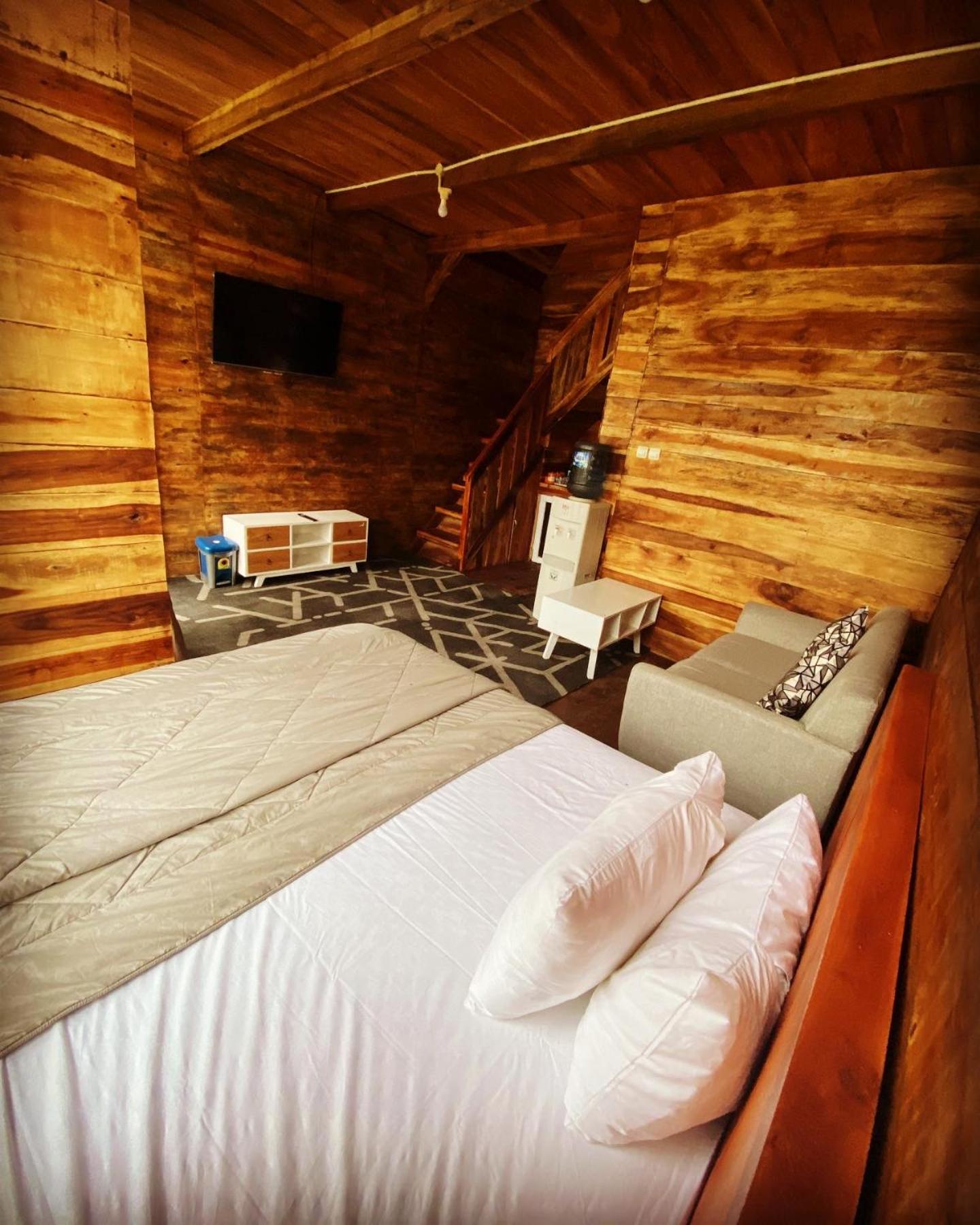 Double Room with Lake View photo 2