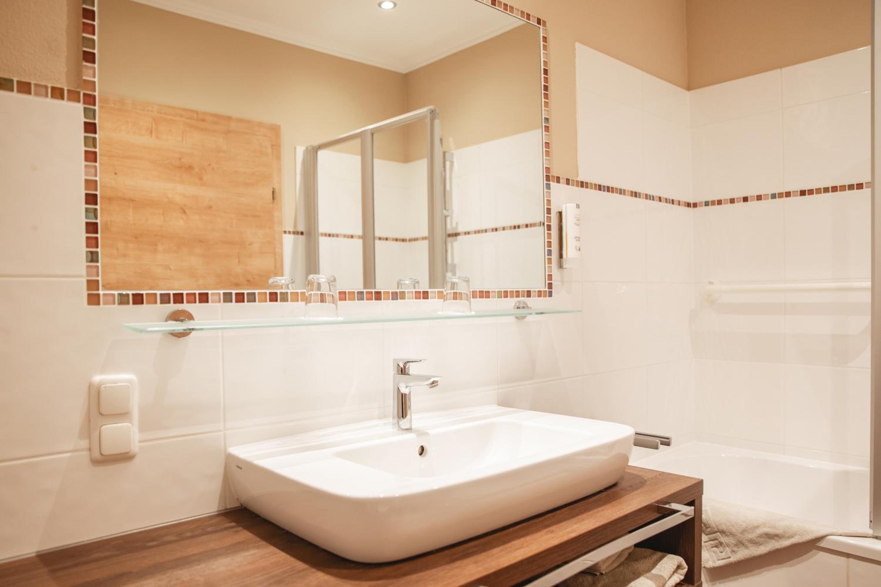 Double Room - Photo 7