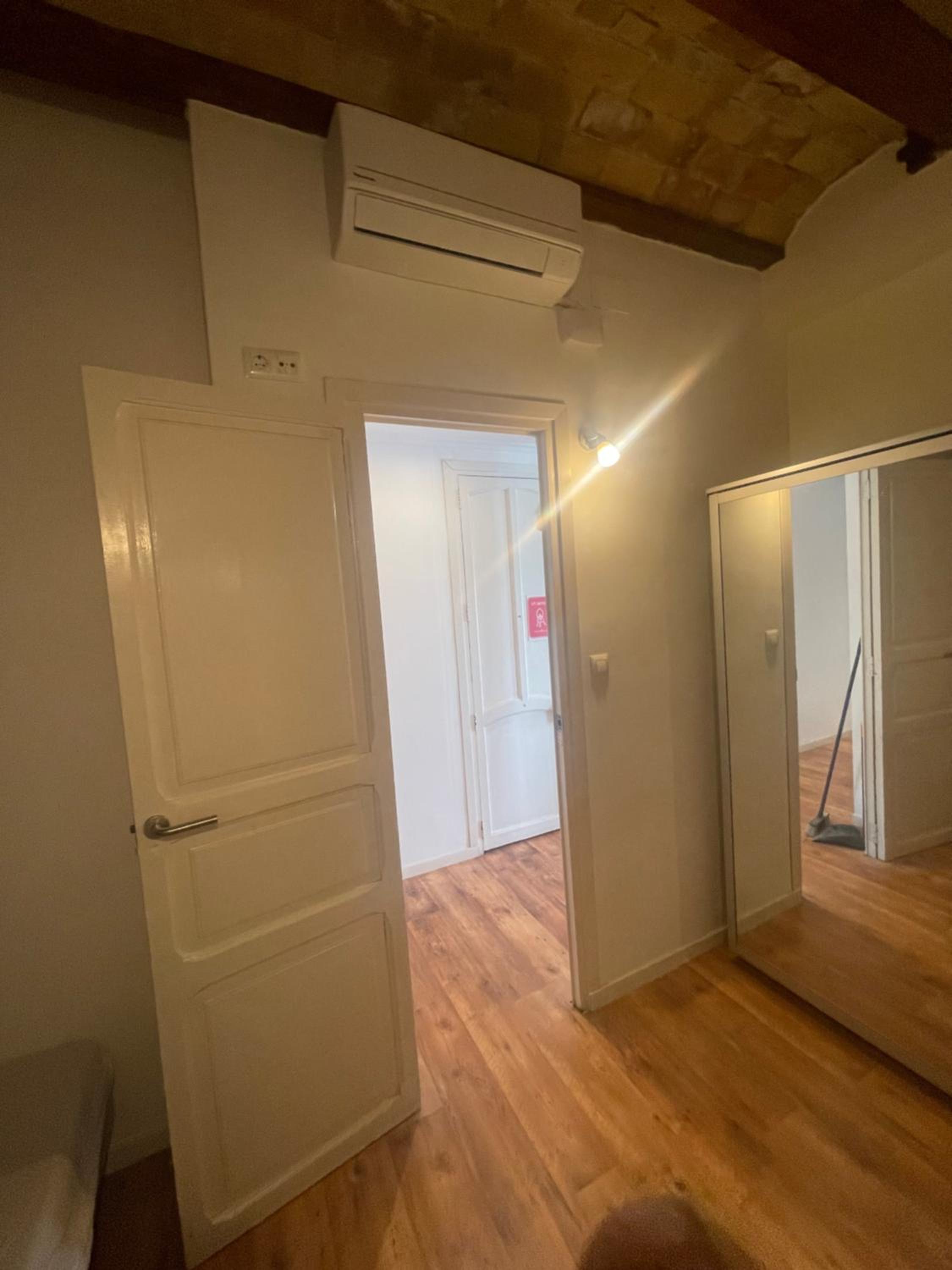 Apartamento con Balcón