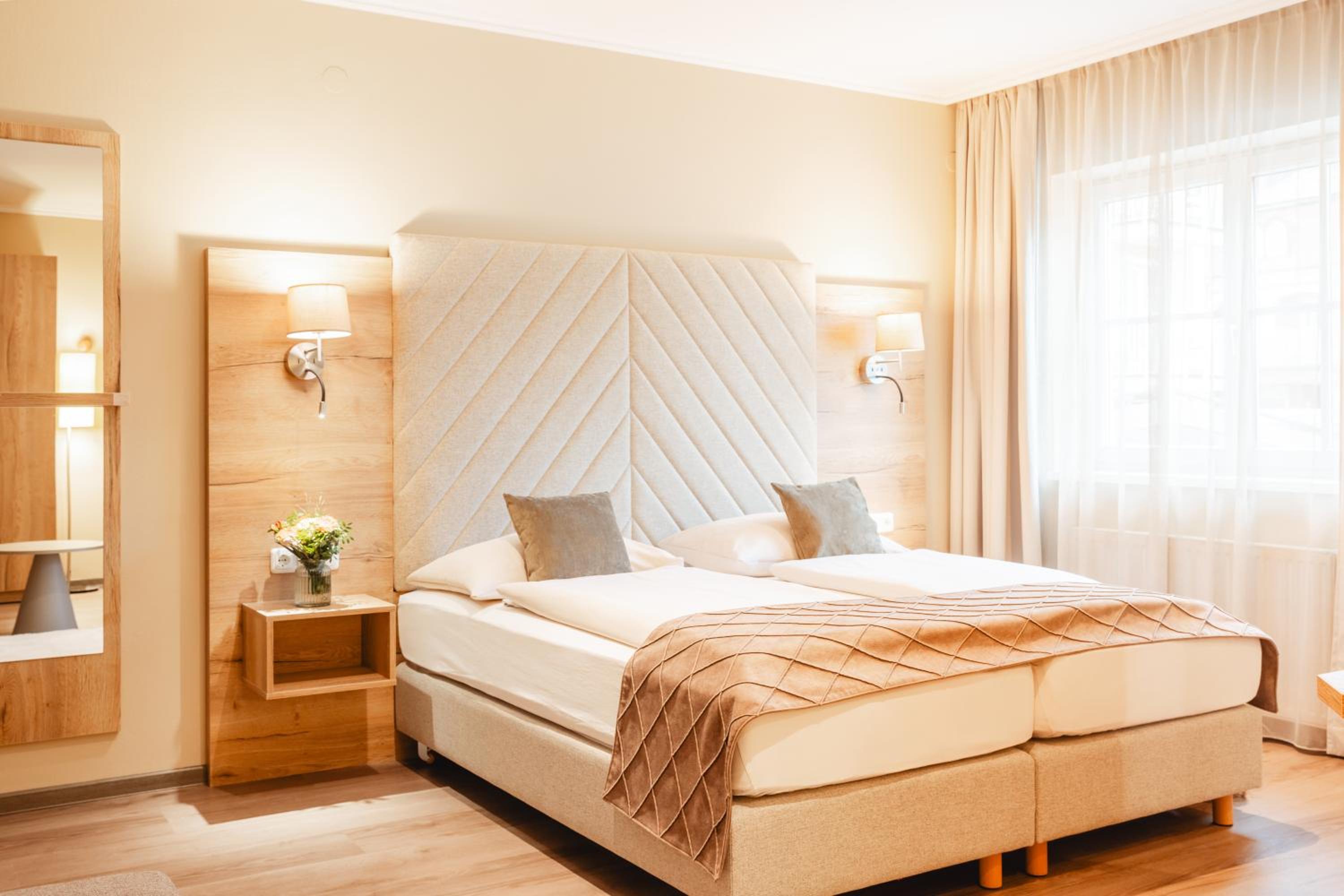 Double Room - Photo 10