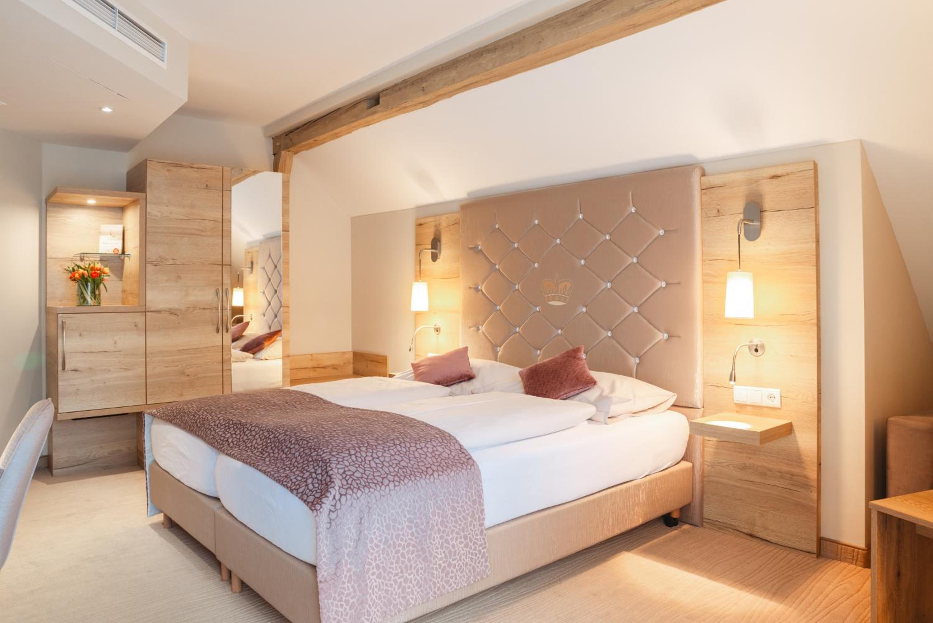 Premium Double Room with Terrace - Photo 17
