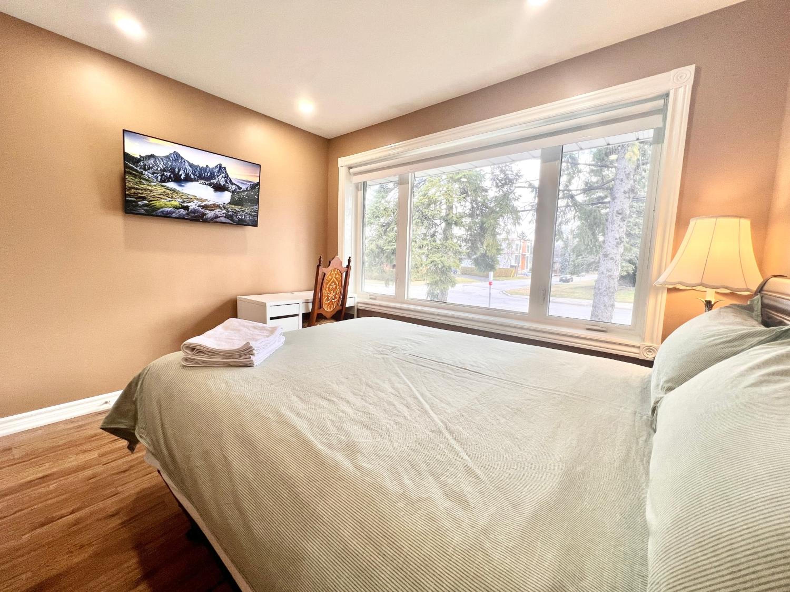 Deluxe Double Room with Shower - Photo 3