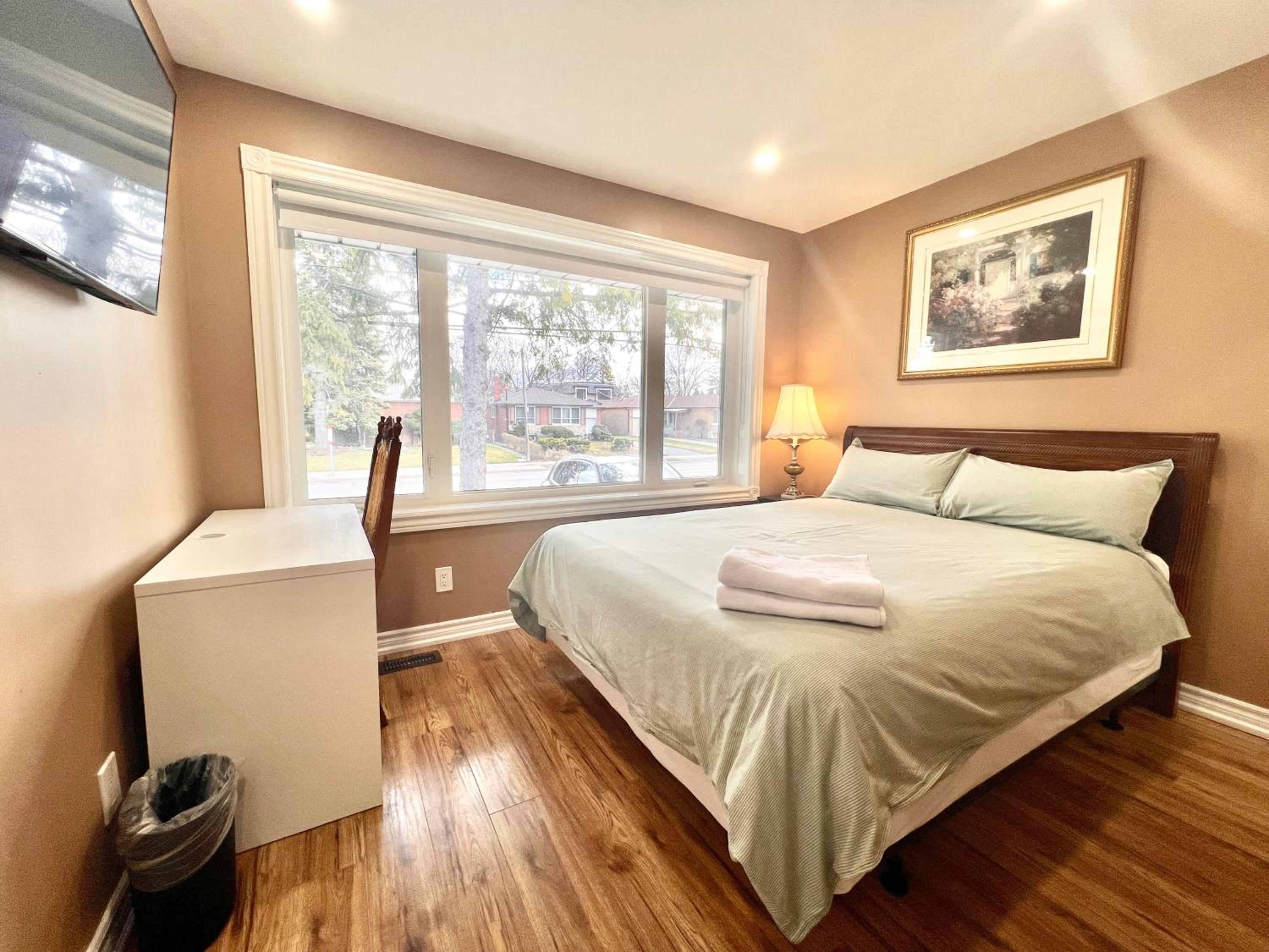 Deluxe Double Room with Shower - Photo 1