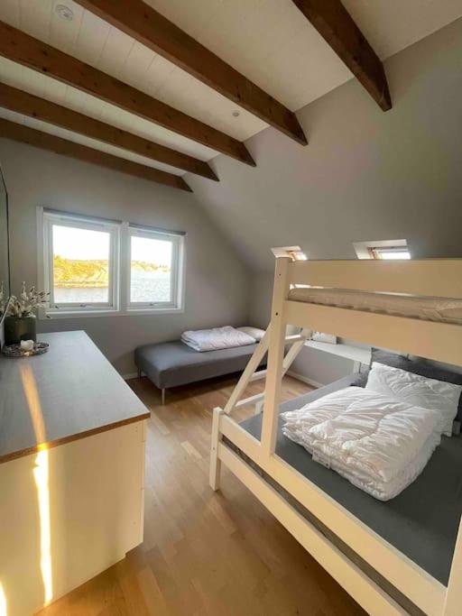 Three-Bedroom House photo 1