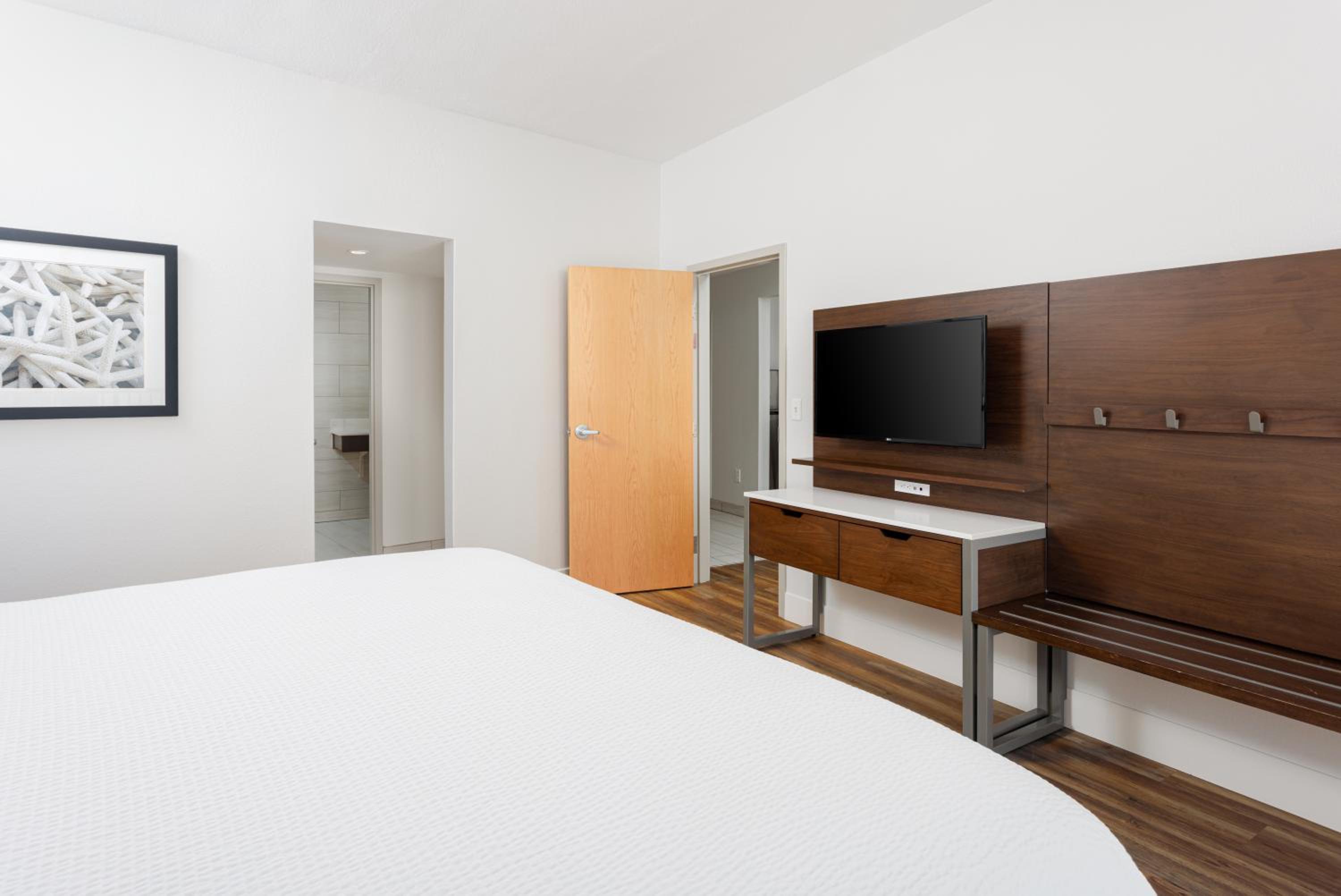 King Suite - Photo 5