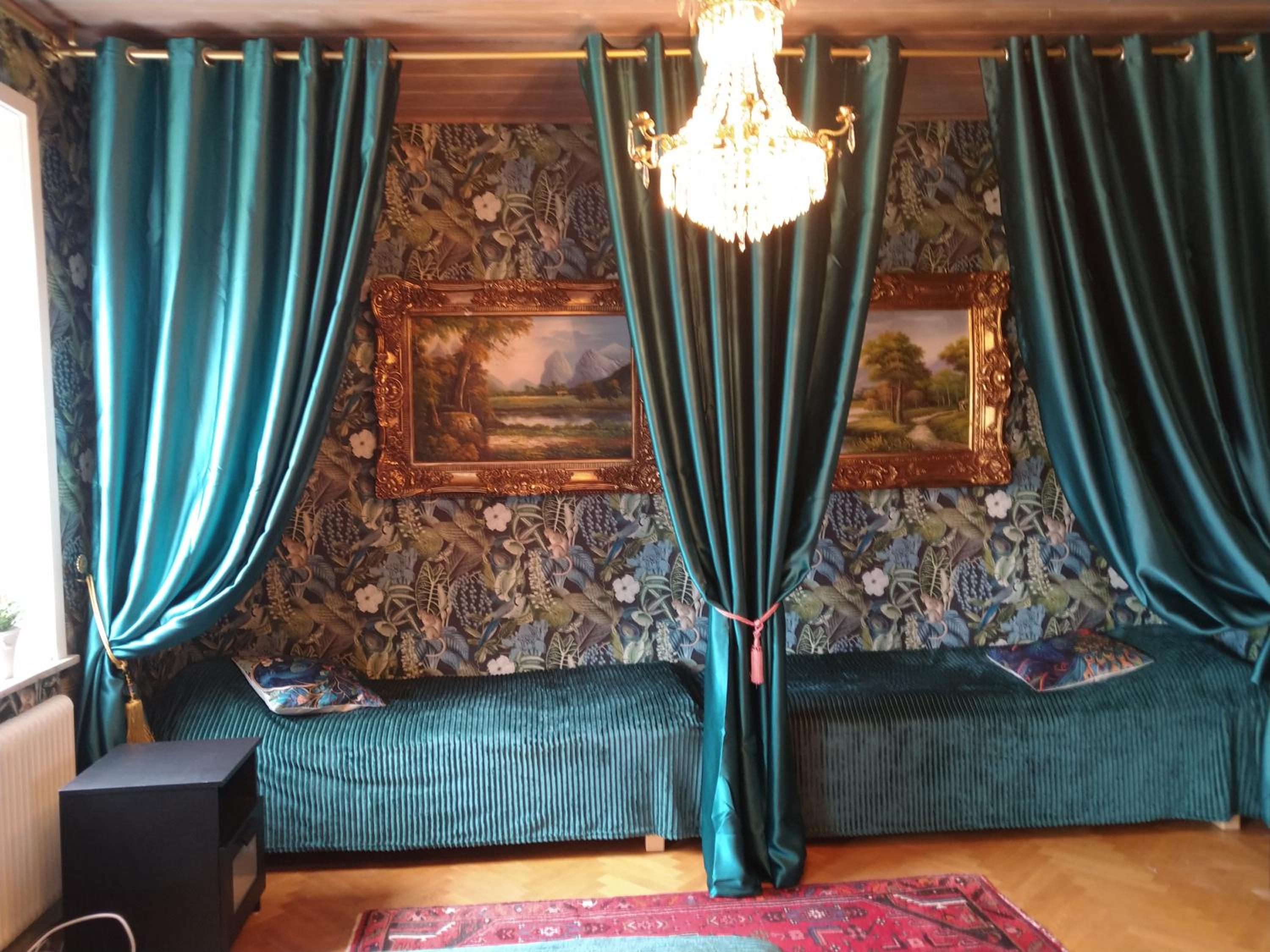 Standard Family Room - Photo 12