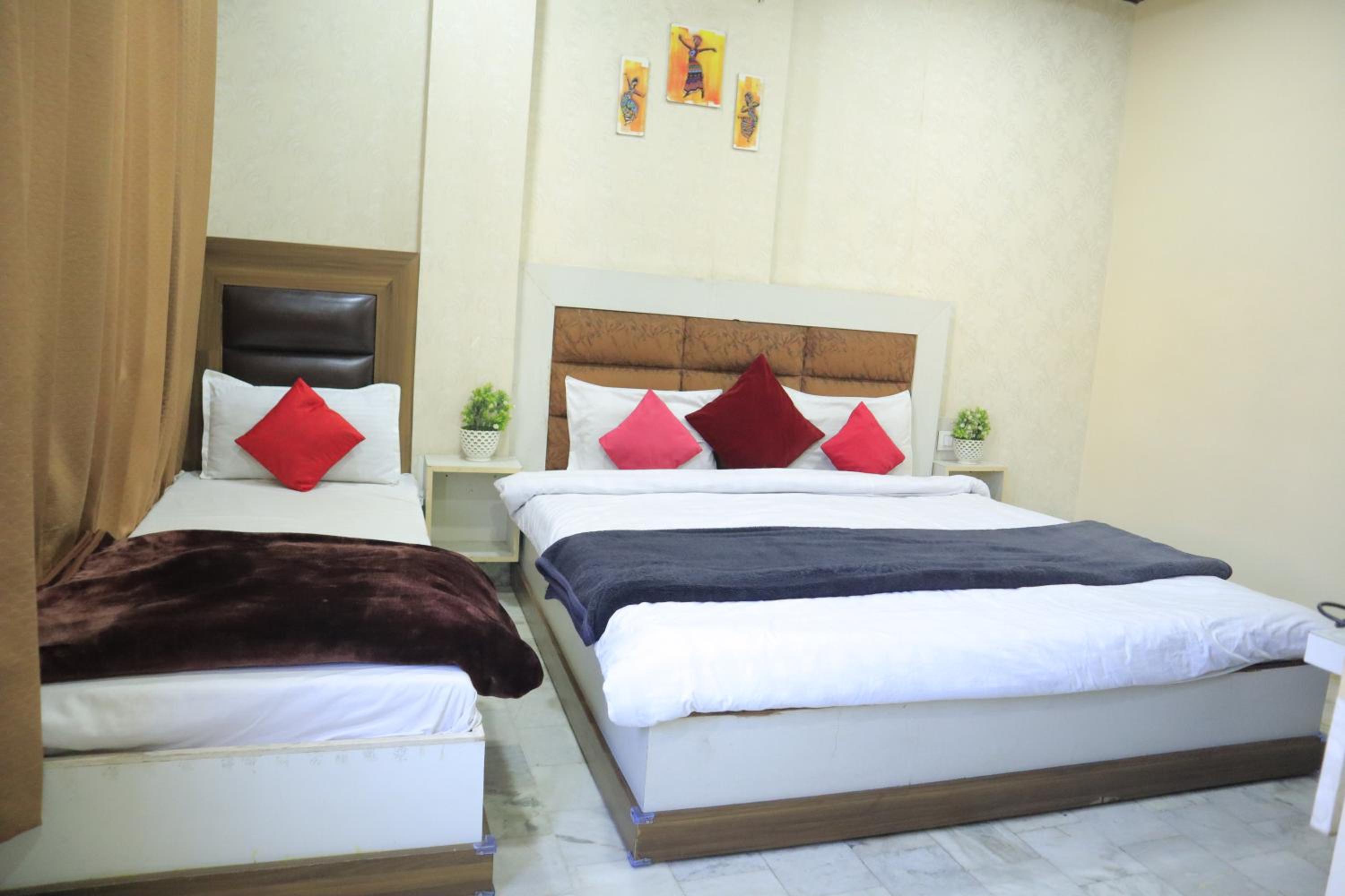 Triple Room with City View
