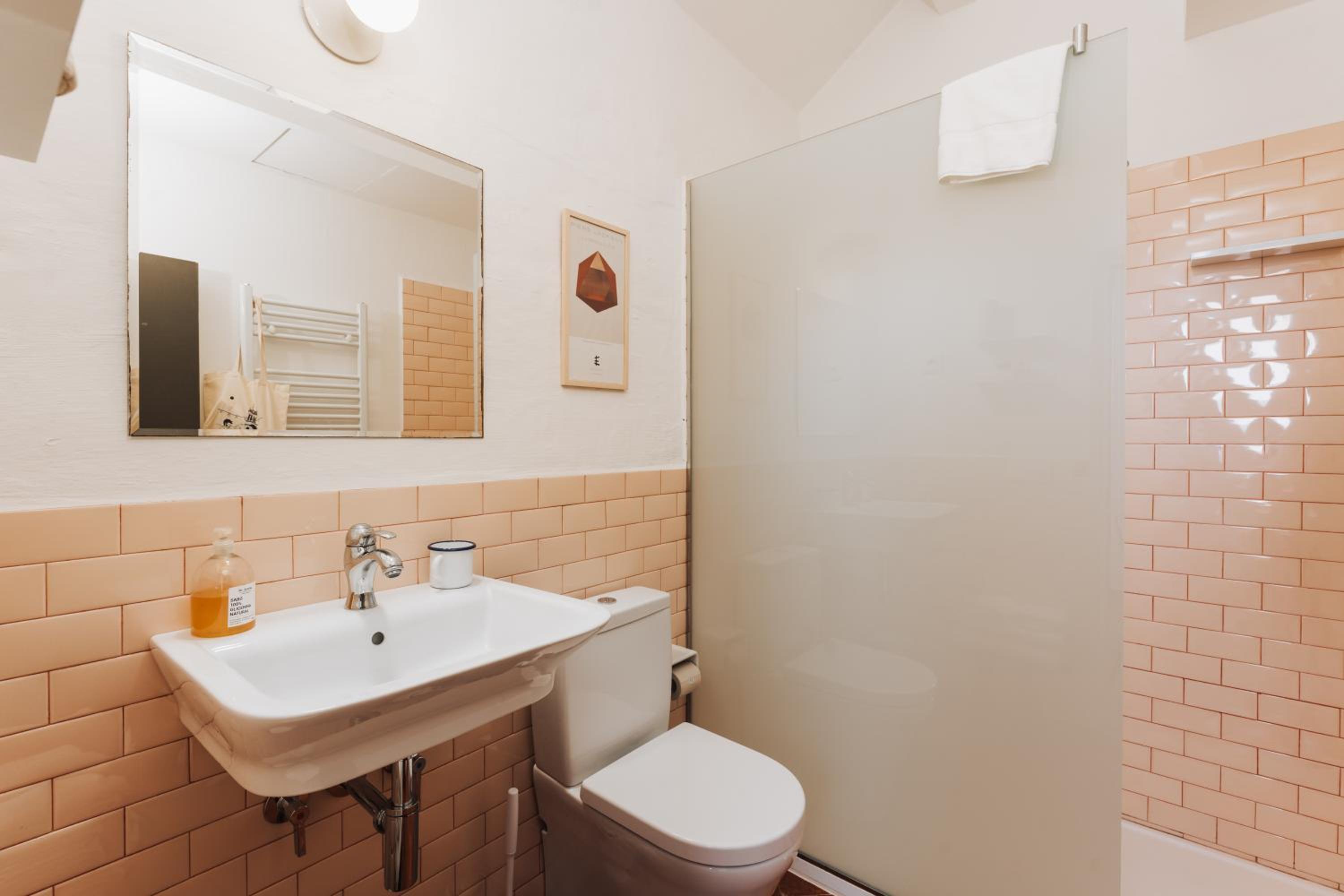 Two-Bedroom Apartment - Photo 2
