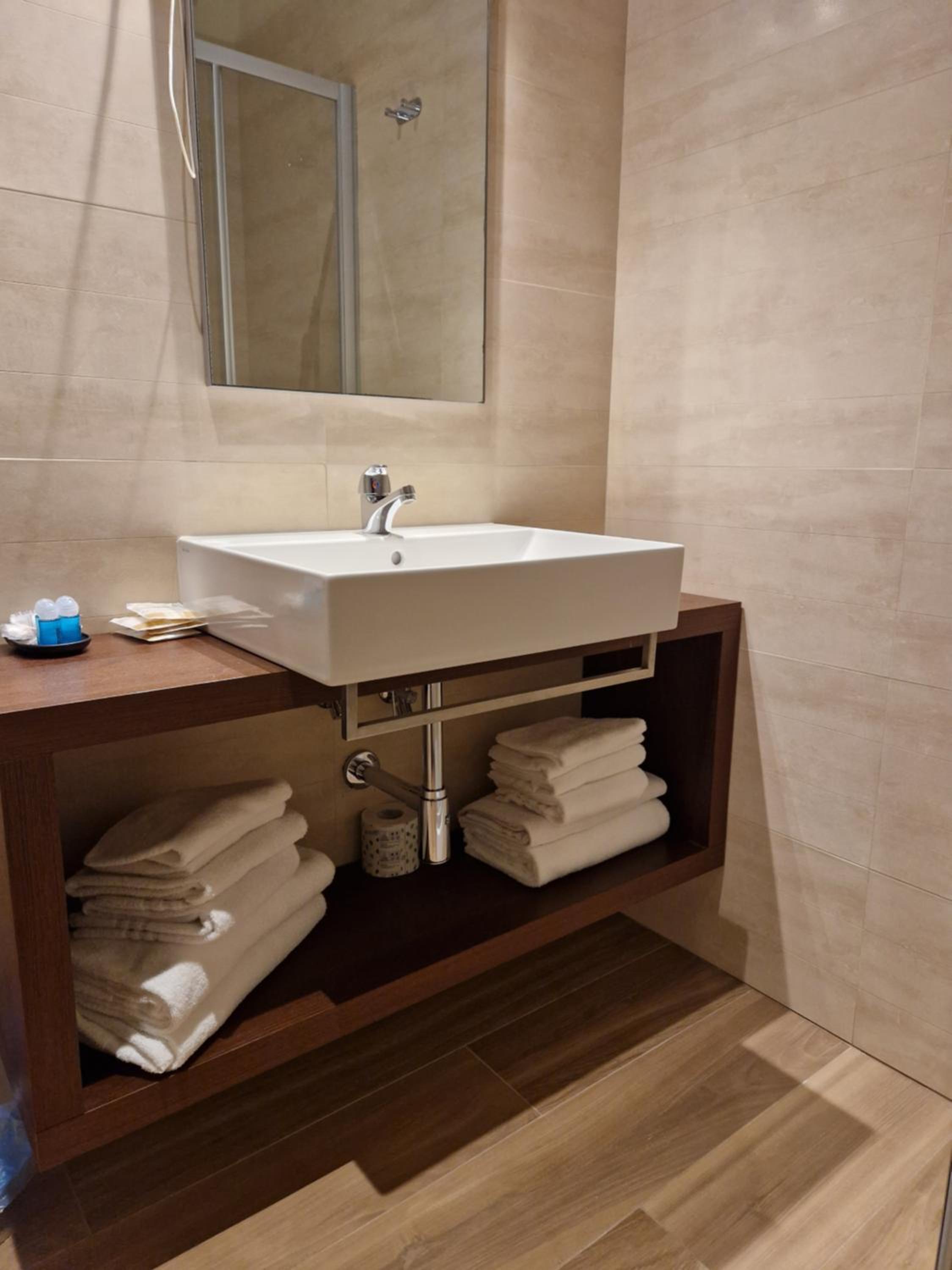 Comfort Quadruple Room - Photo 3