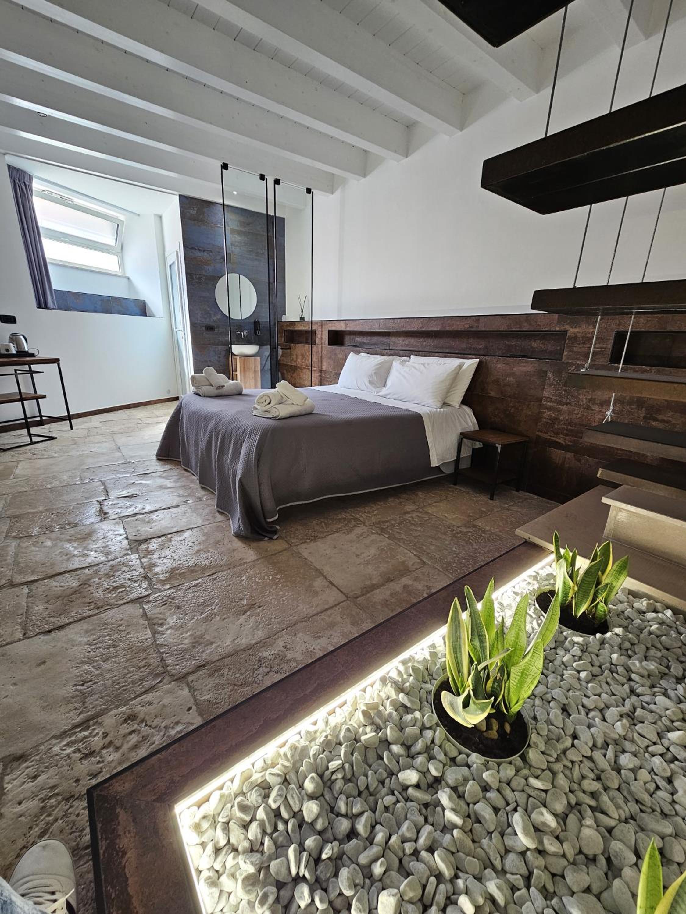 Deluxe Double Room - Photo 3