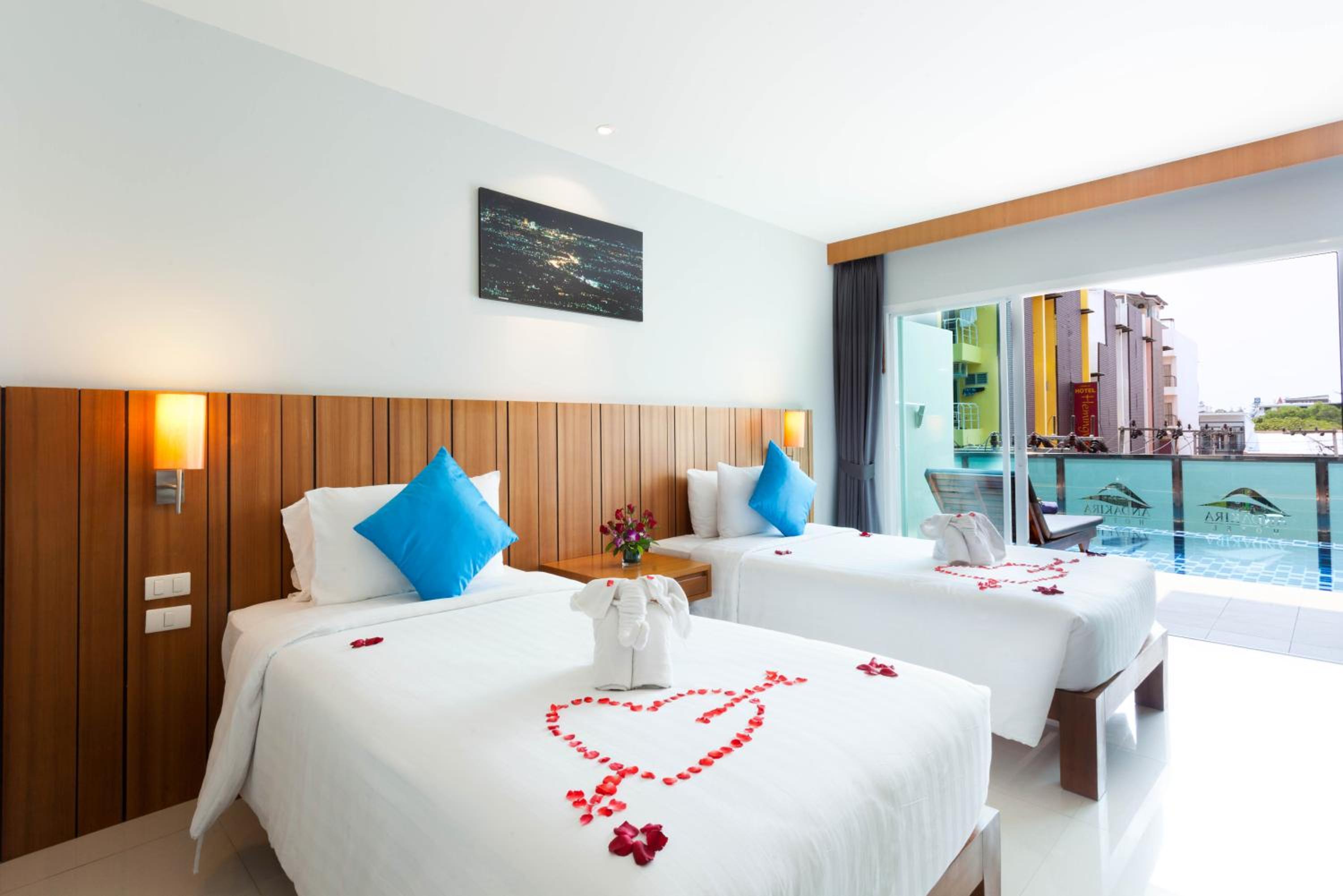 Deluxe Double or Twin Room with Pool Access - Photo 7