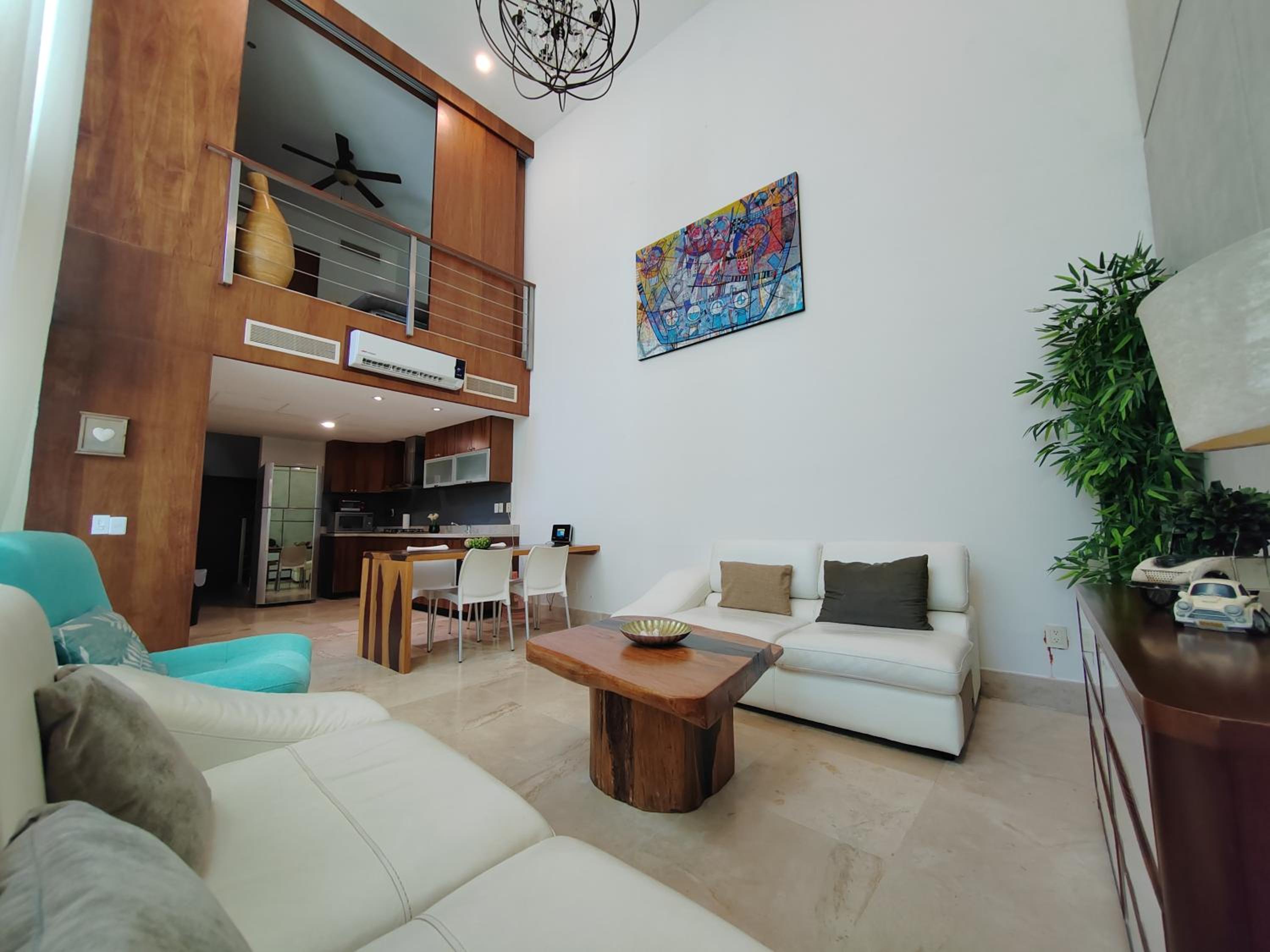 Deluxe Family Room photo 2