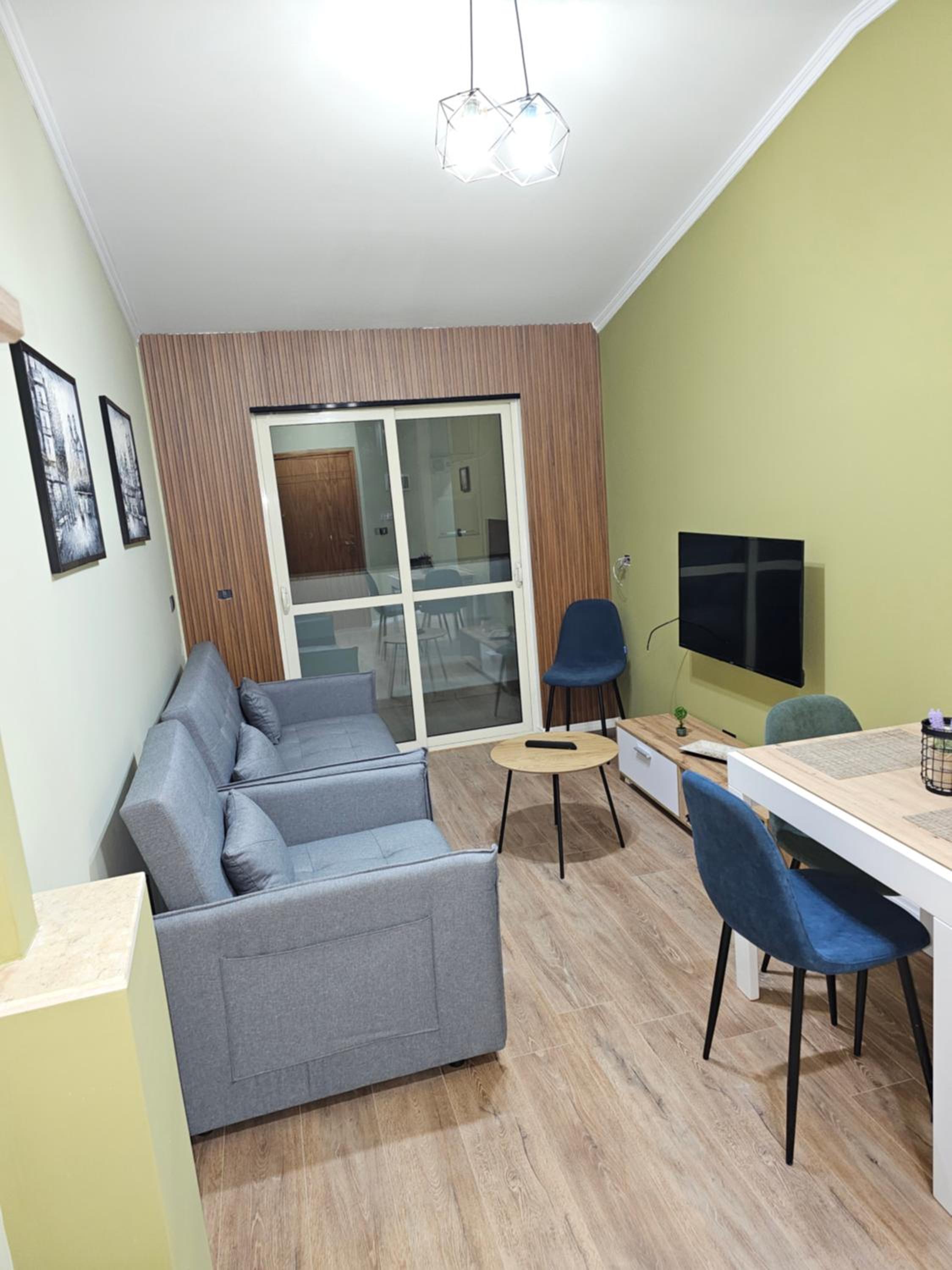 One-Bedroom Apartment photo 3